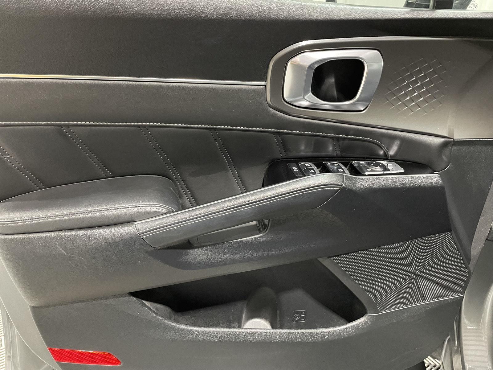 Used 2022 Kia Sorento Plug-In Hybrid SX SUV for sale in St Joseph MO