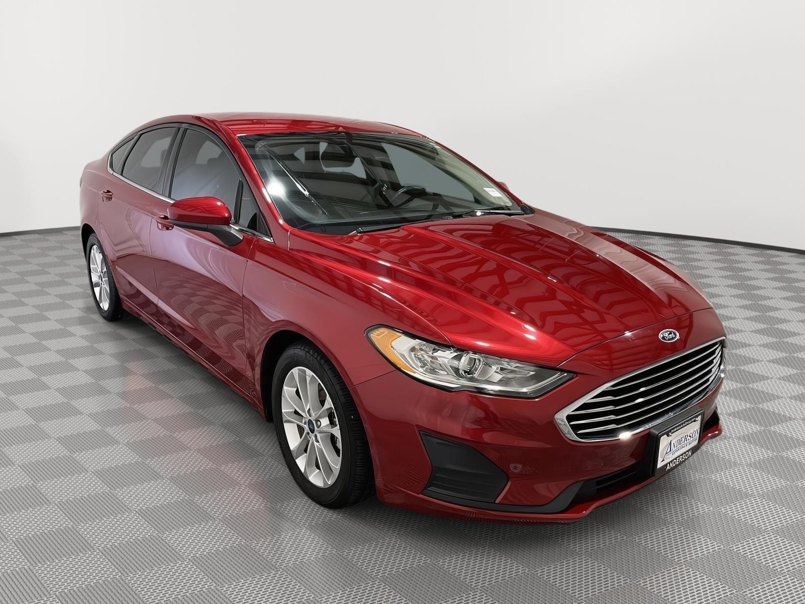 Used 2020 Ford Fusion SE Sedan for sale in St Joseph MO