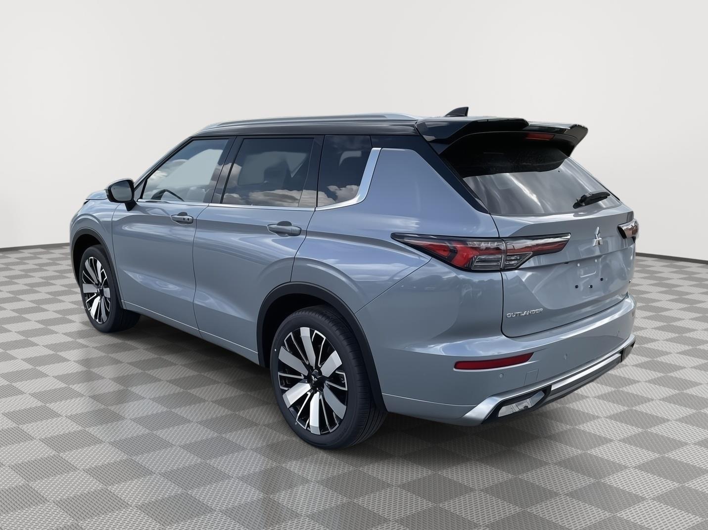 New 2025 Mitsubishi Outlander SEL SUV for sale in St Joseph MO