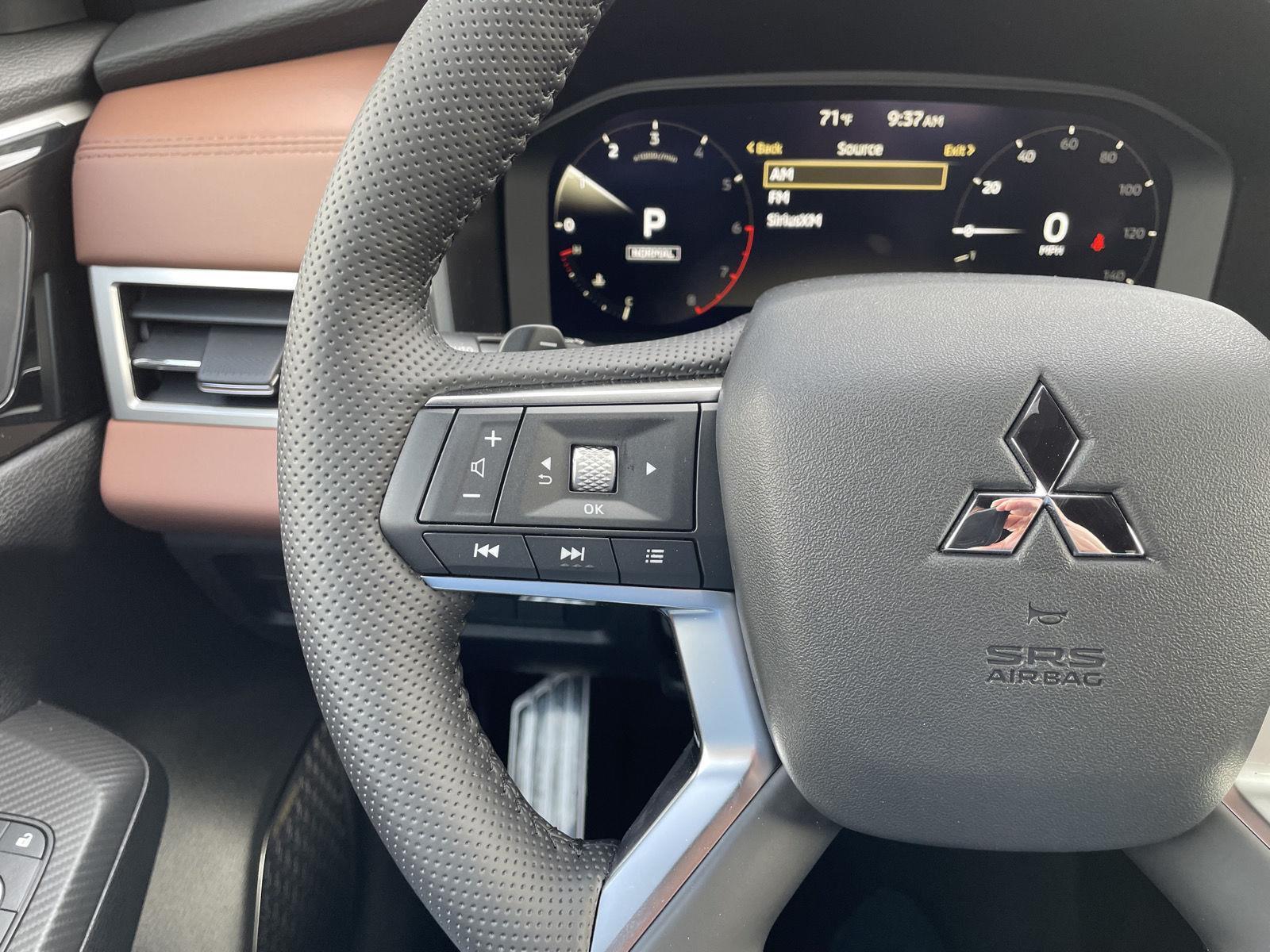 New 2025 Mitsubishi Outlander SEL SUV for sale in St Joseph MO
