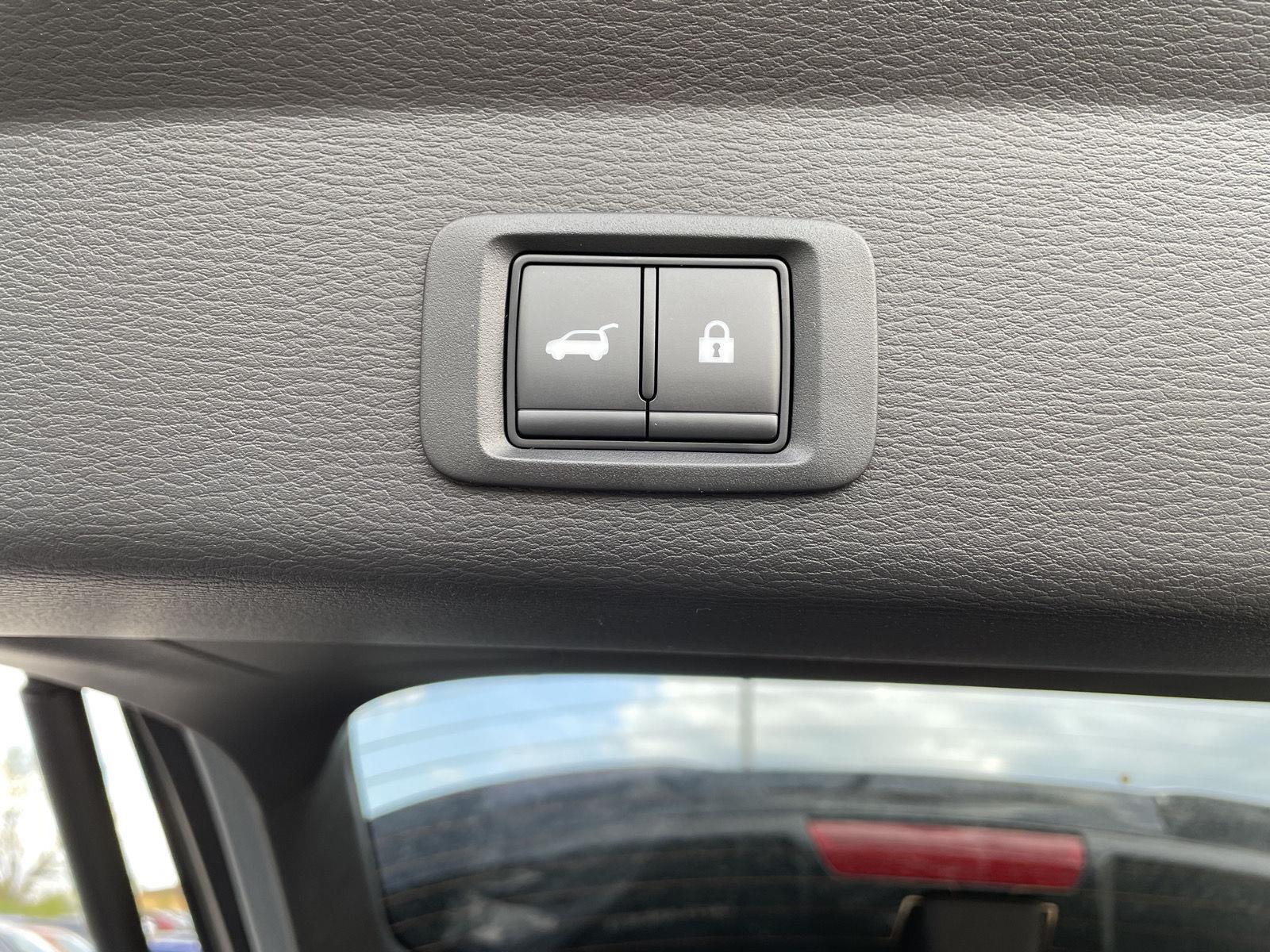 New 2025 Mitsubishi Outlander SEL SUV for sale in St Joseph MO