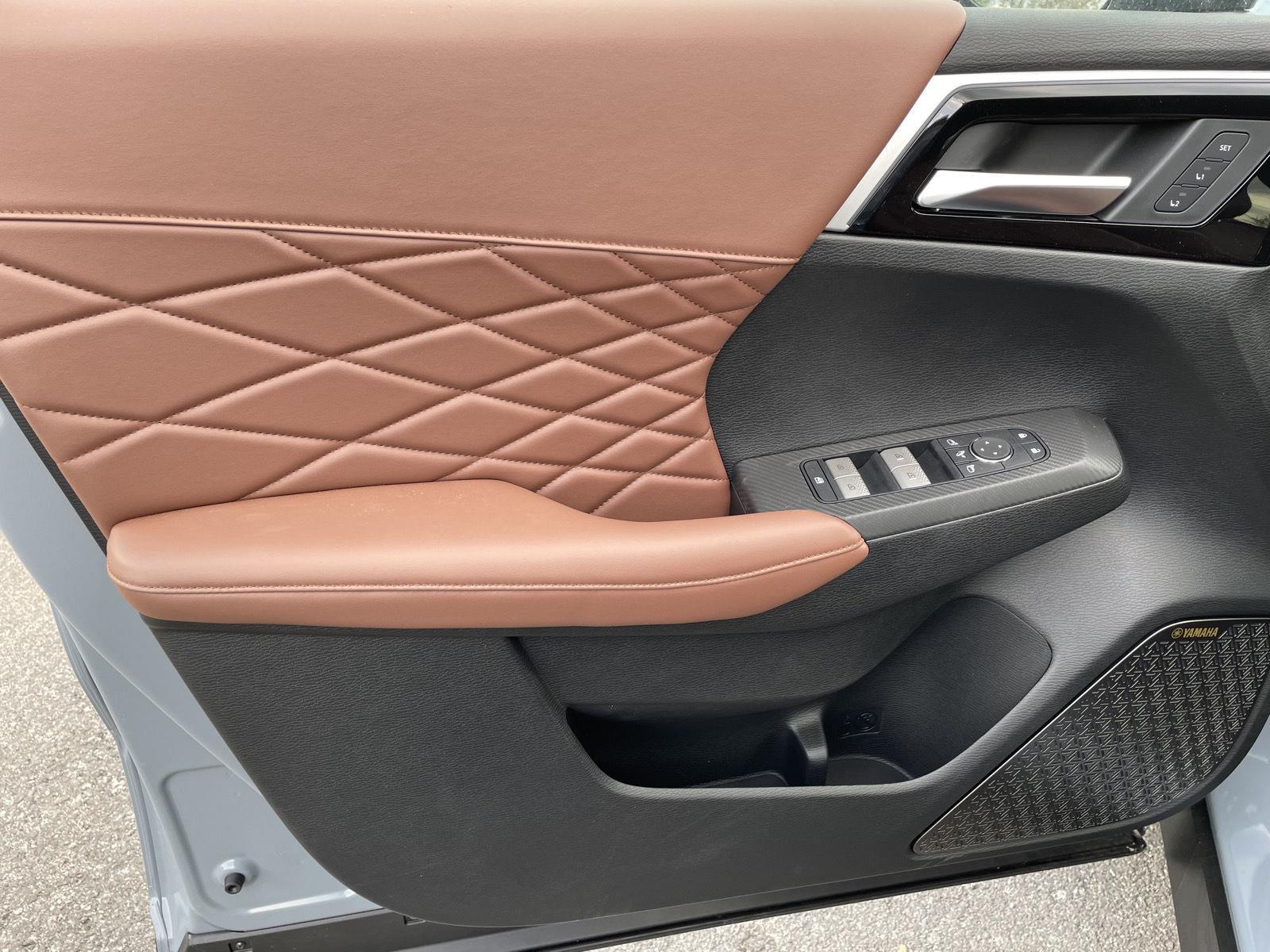 New 2025 Mitsubishi Outlander SEL SUV for sale in St Joseph MO