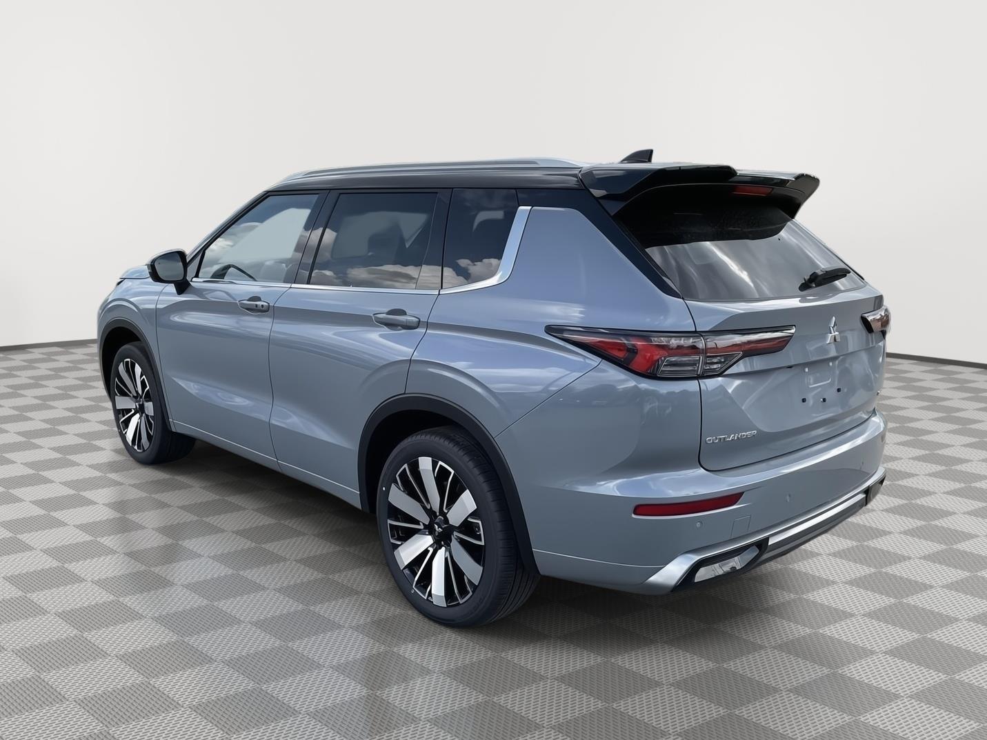New 2025 Mitsubishi Outlander SEL SUV for sale in St Joseph MO