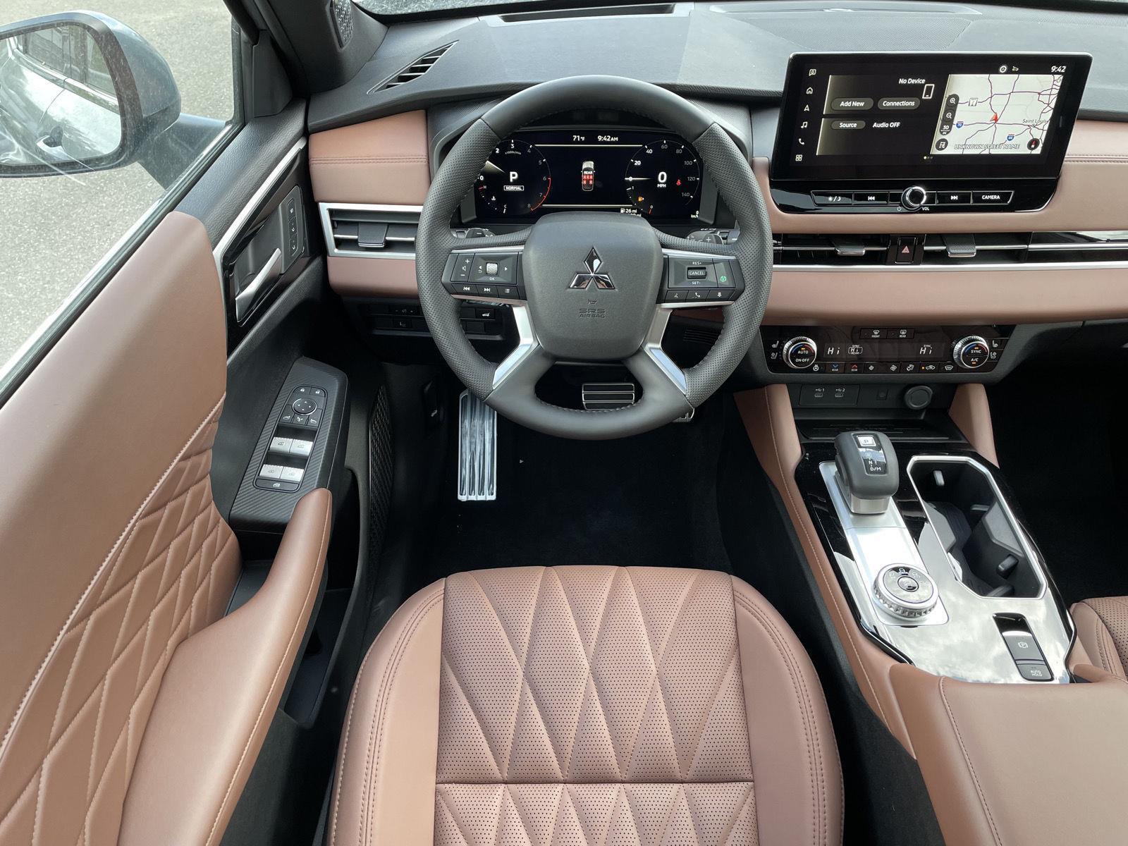 New 2025 Mitsubishi Outlander SEL SUV for sale in St Joseph MO