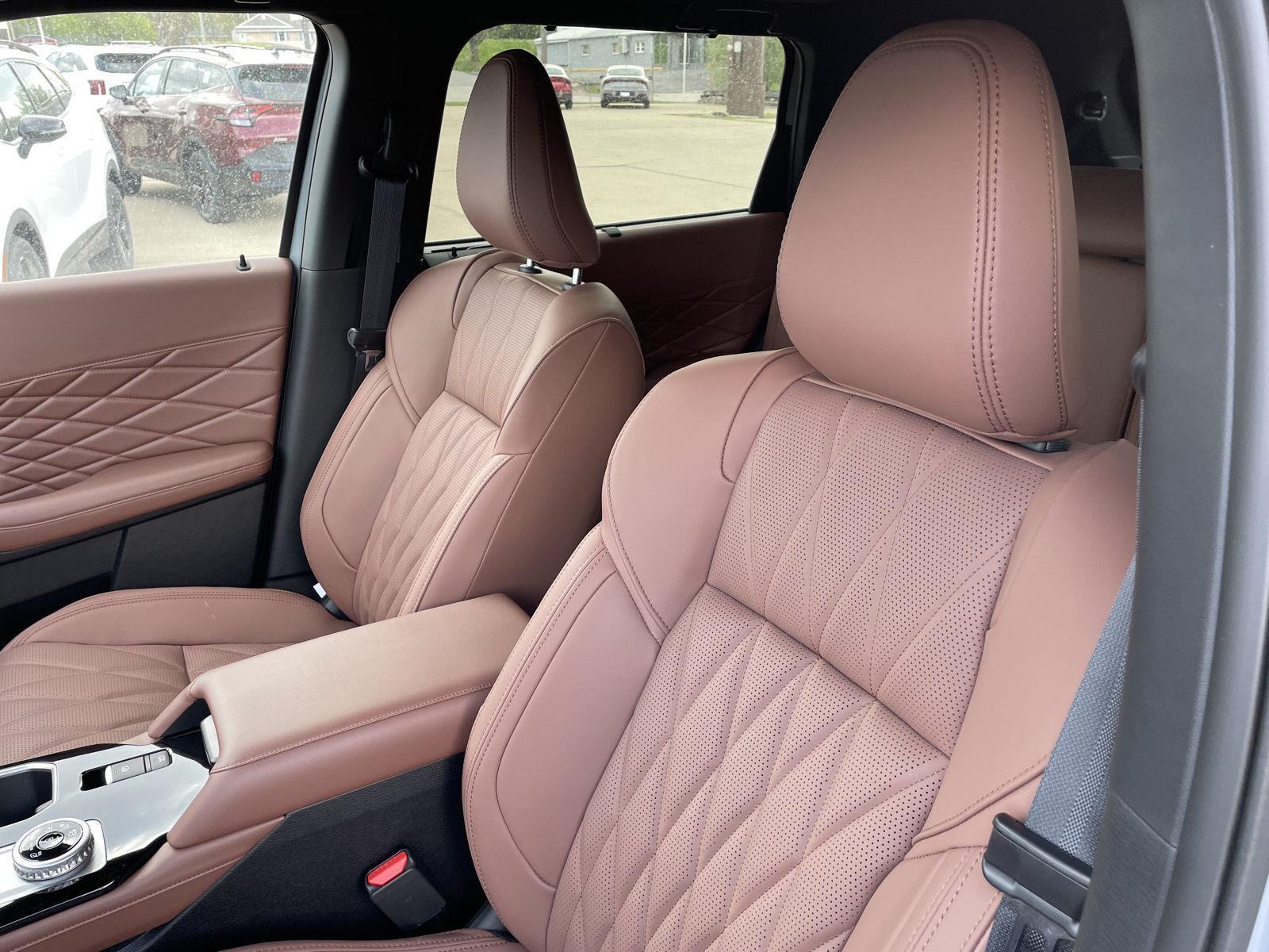 New 2025 Mitsubishi Outlander SEL SUV for sale in St Joseph MO