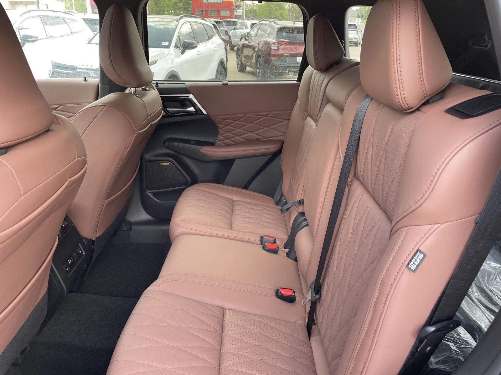 New 2025 Mitsubishi Outlander SEL SUV for sale in St Joseph MO