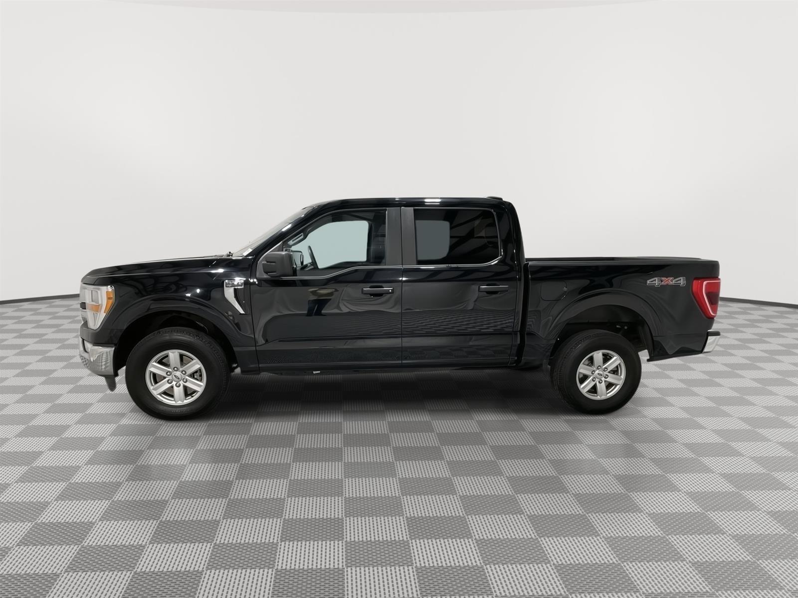 Used 2022 Ford F-150 XLT Crew Cab Truck for sale in St Joseph MO