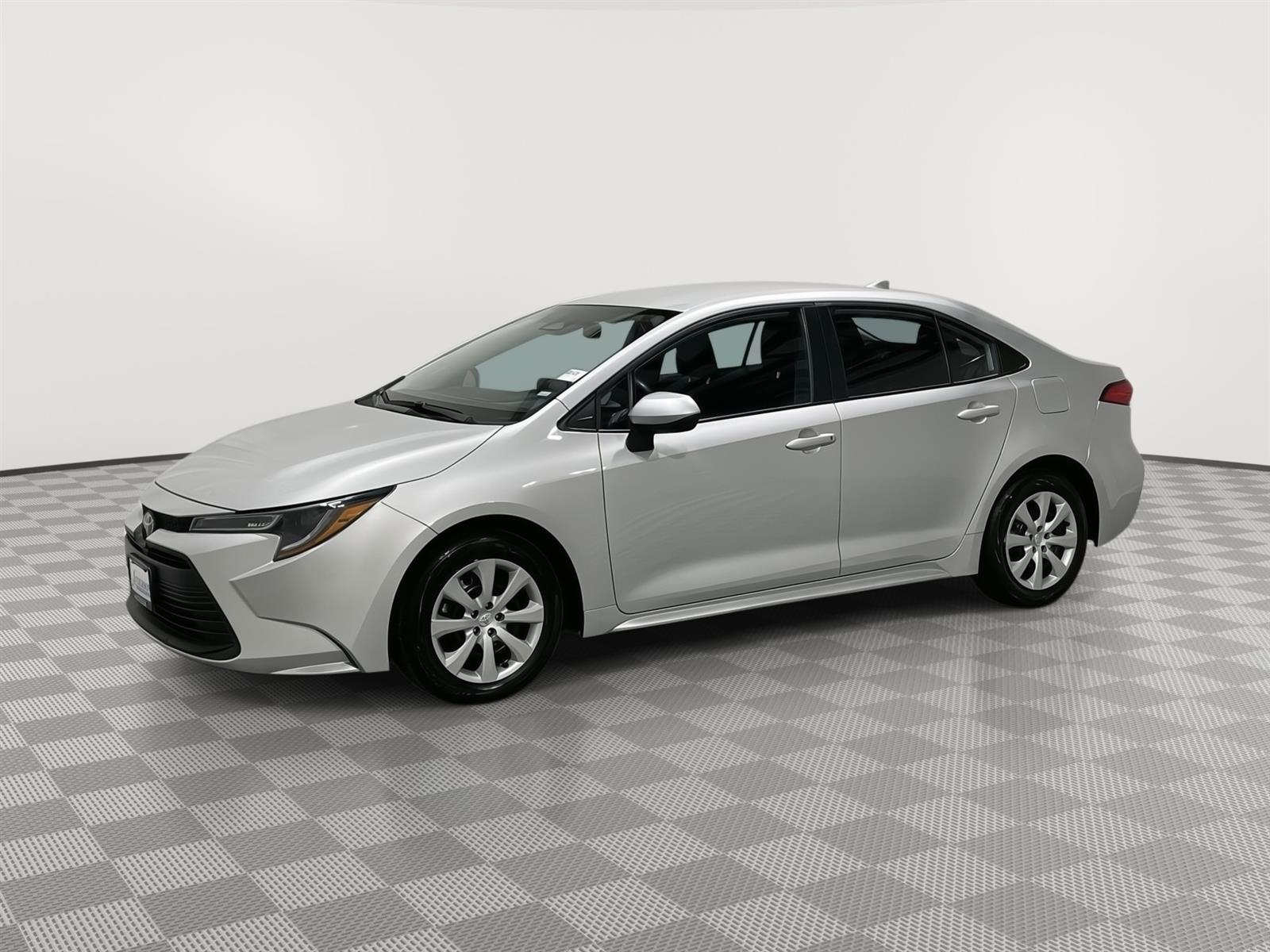 Used 2024 Toyota Corolla LE Sedan for sale in St Joseph MO