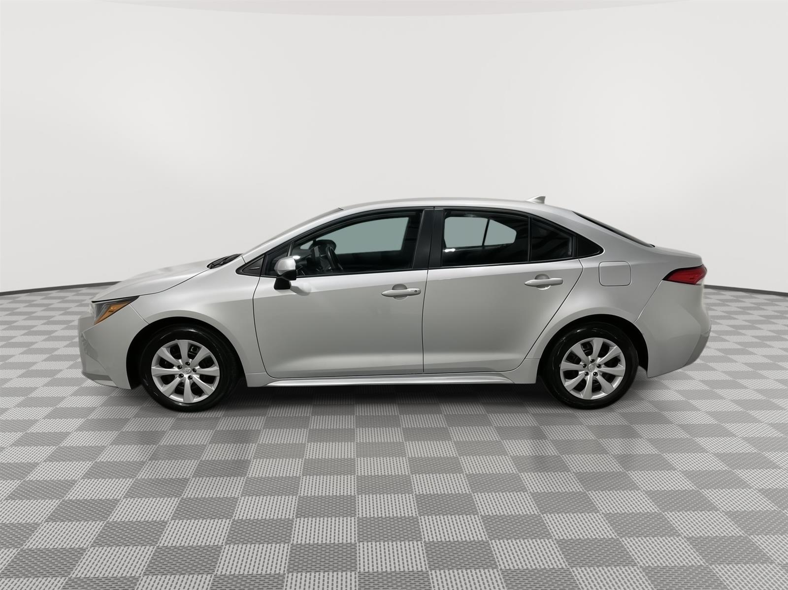 Used 2024 Toyota Corolla LE Sedan for sale in St Joseph MO