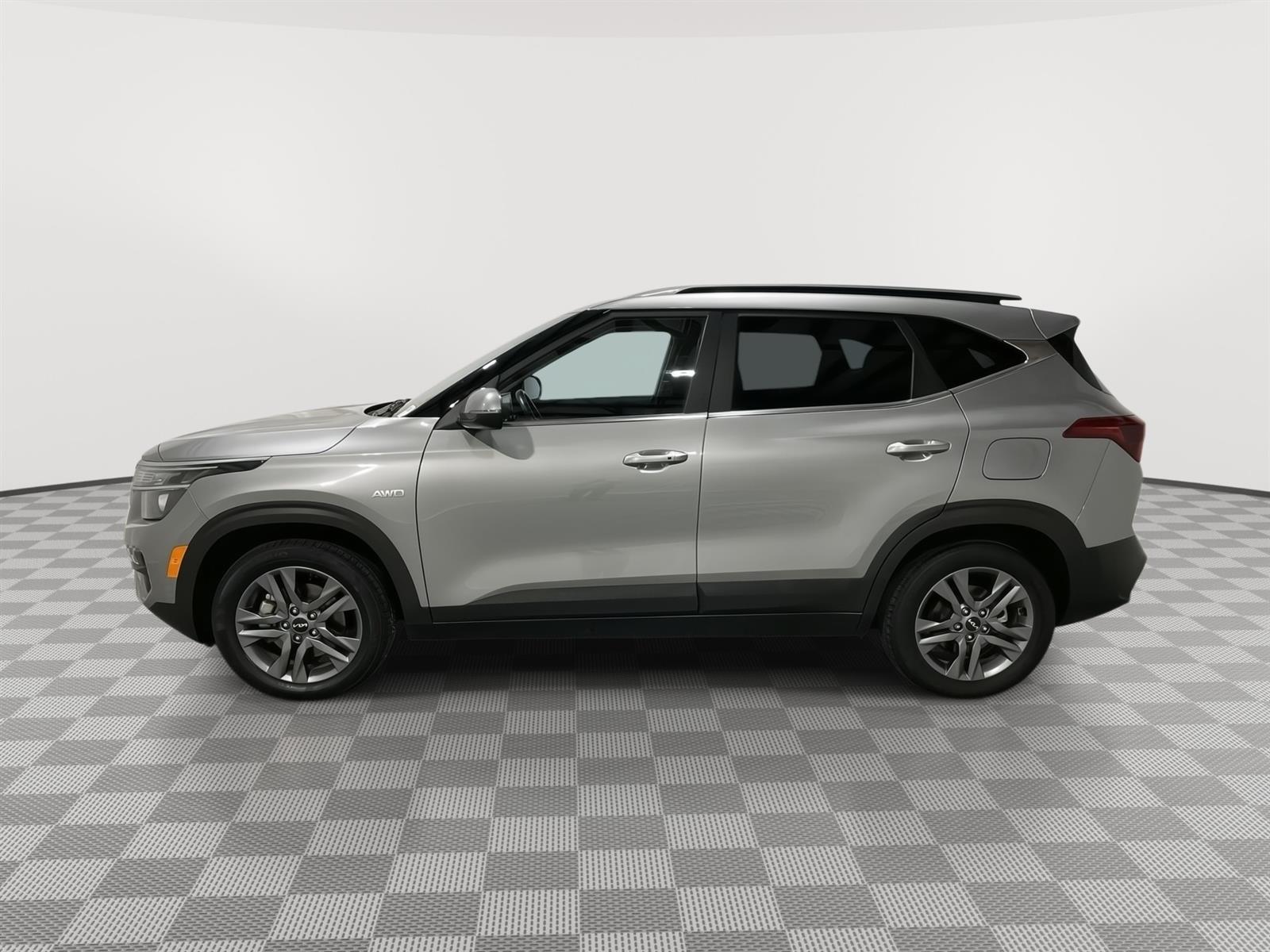 Used 2023 Kia Seltos S with VIN KNDEUCAAXP7394191 for sale in Saint Joseph, MO