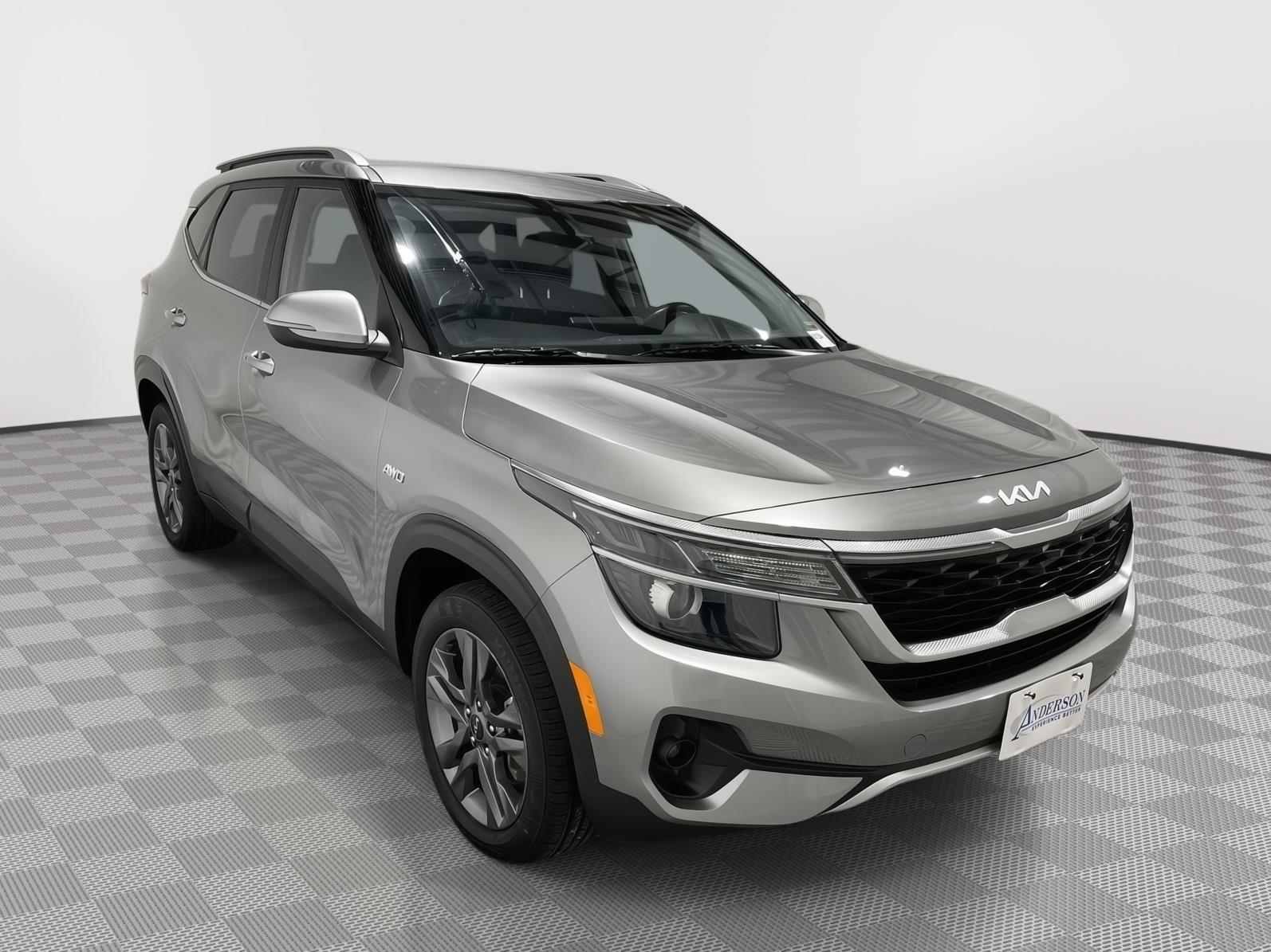 Used 2023 Kia Seltos S SUV for sale in St Joseph MO