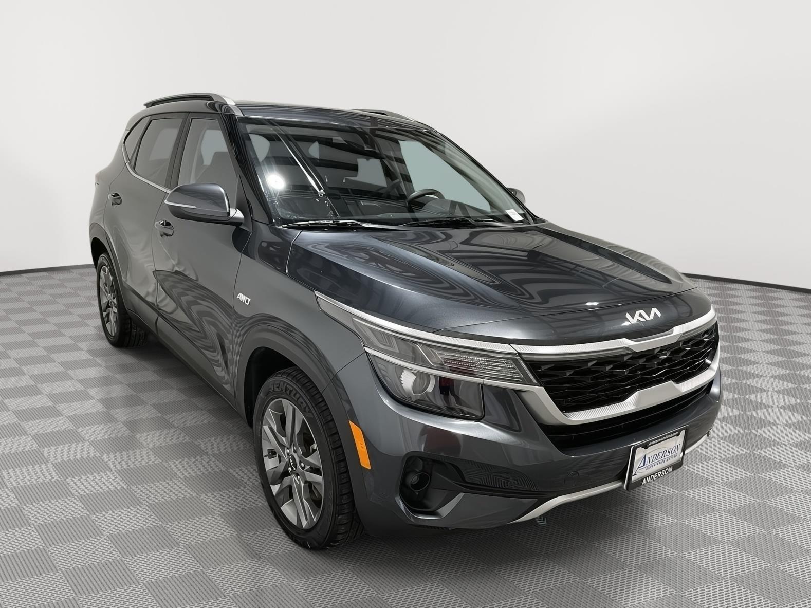 Used 2022 Kia Seltos S SUV for sale in St Joseph MO