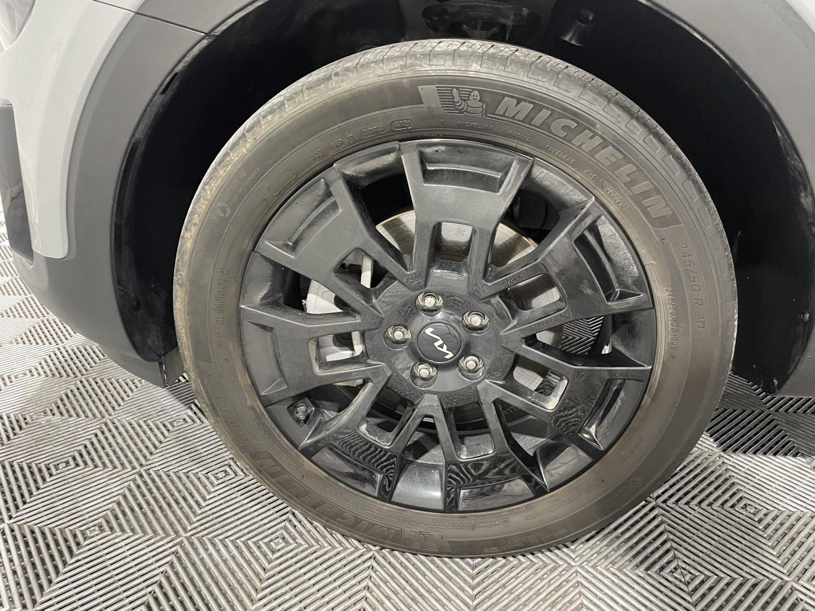 Used 2022 Kia Telluride SX SUV for sale in St Joseph MO