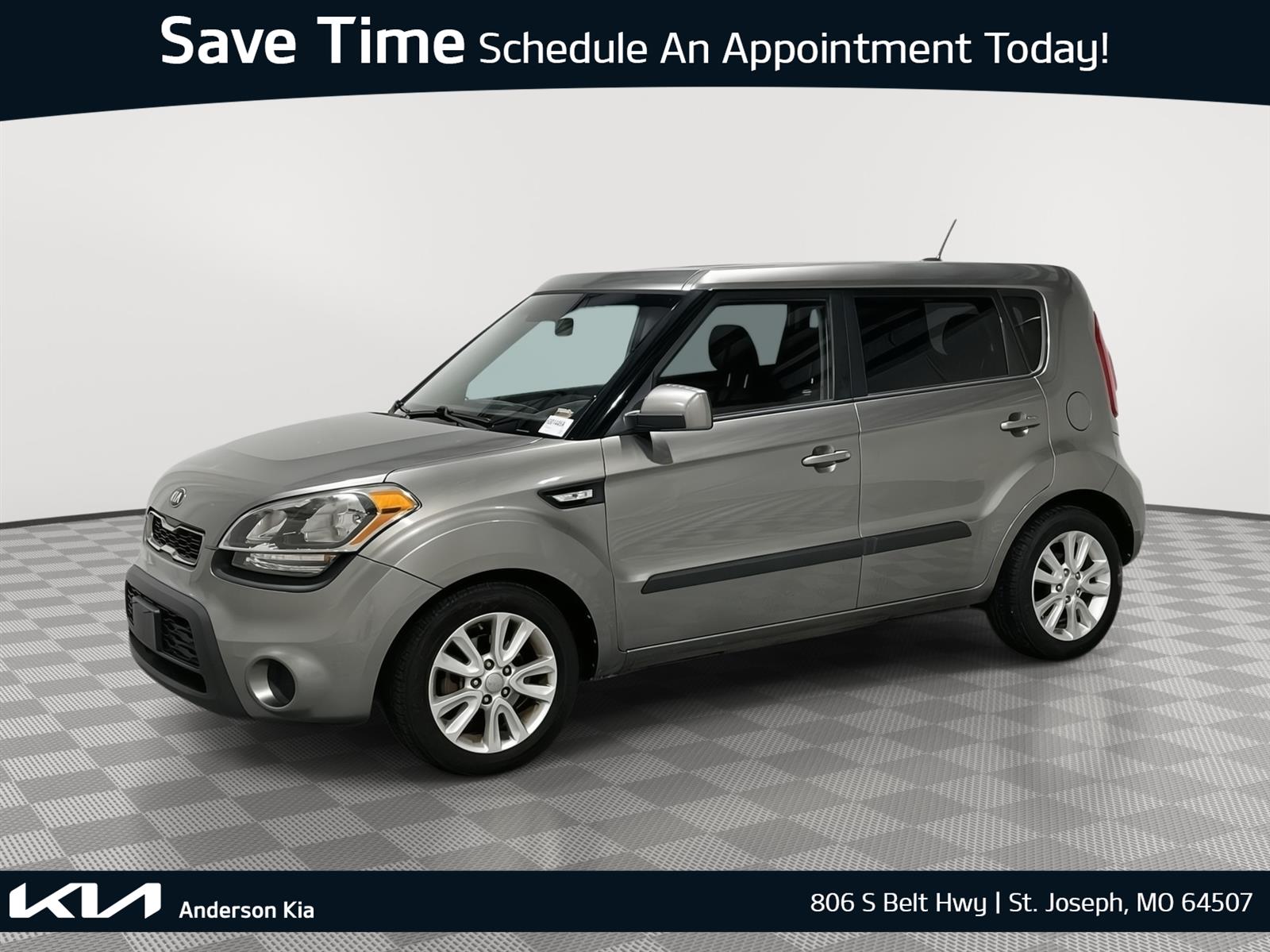 Used 2013 Kia Soul Base Hatchback for sale in St Joseph MO