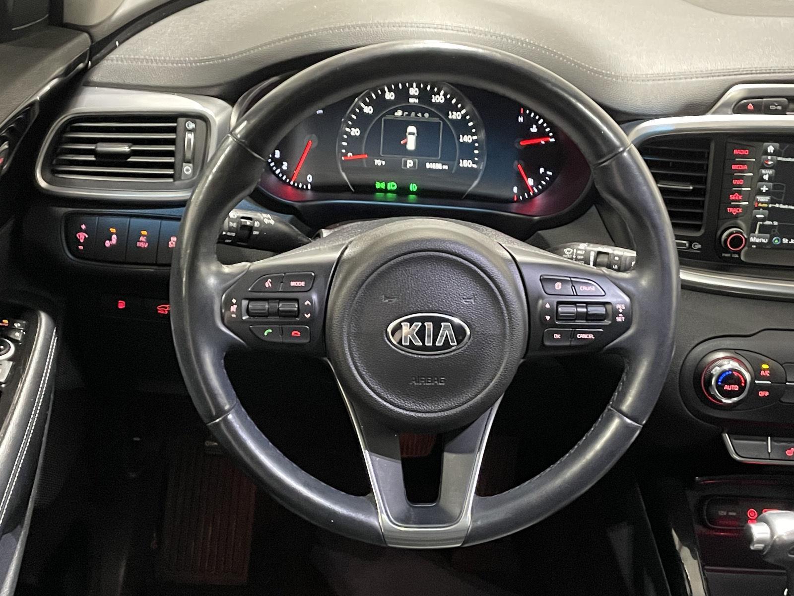 Used 2018 Kia Sorento SX V6 SUV for sale in St Joseph MO