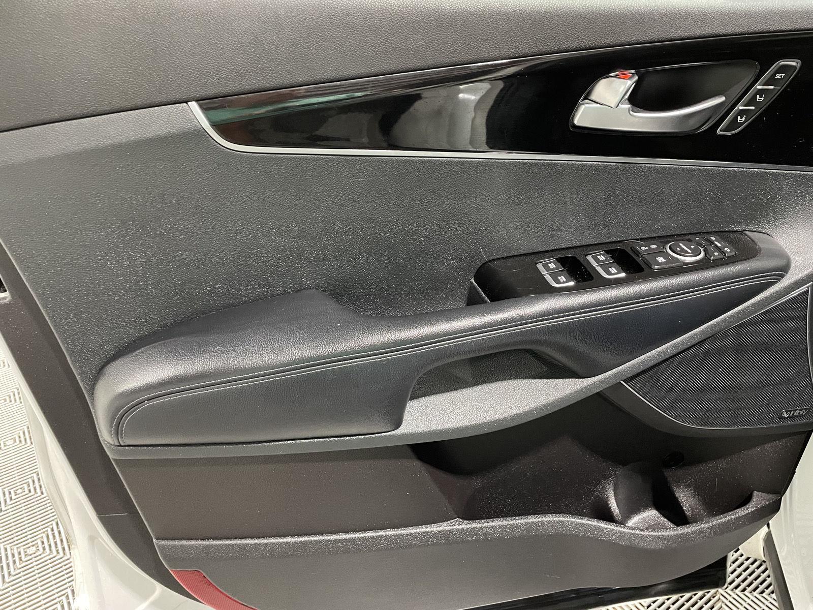 Used 2018 Kia Sorento SX V6 SUV for sale in St Joseph MO