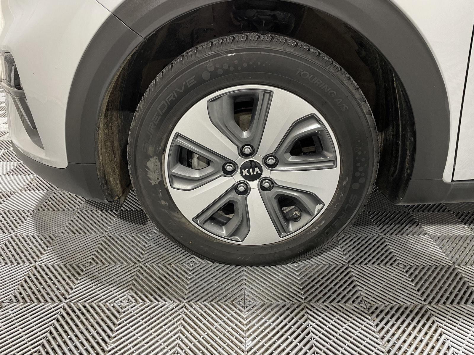 Used 2020 Kia Niro LX SUV for sale in St Joseph MO