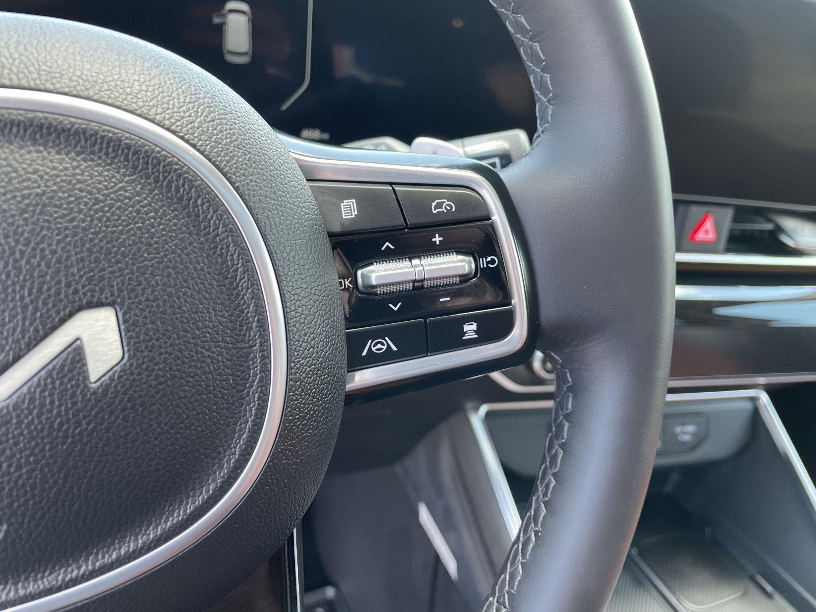 Used 2025 Kia Carnival Hybrid for sale in St. Joseph MO