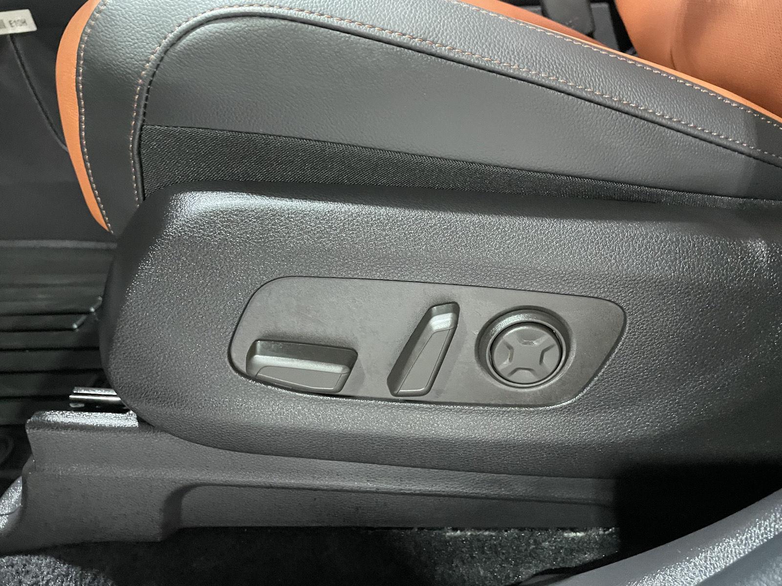 Used 2025 Kia Carnival Hybrid for sale in St. Joseph MO