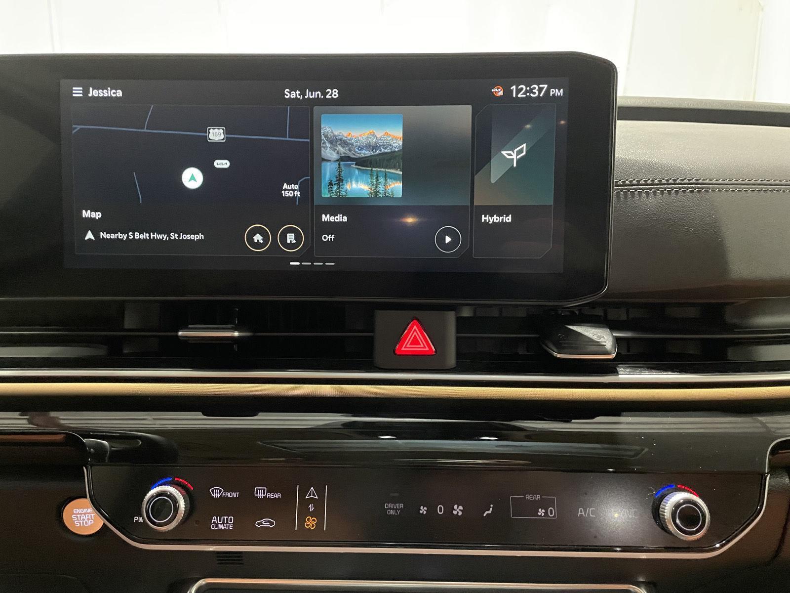 Used 2025 Kia Carnival Hybrid for sale in St. Joseph MO