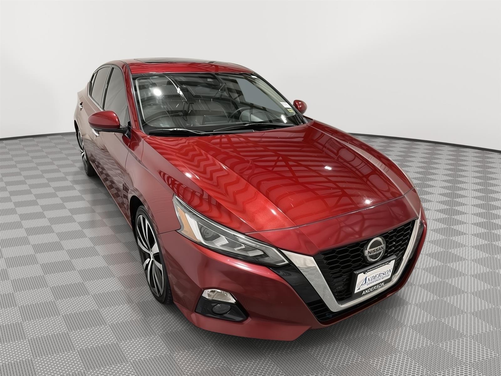 Used 2019 Nissan Altima 2.5 Platinum Sedan for sale in St Joseph MO