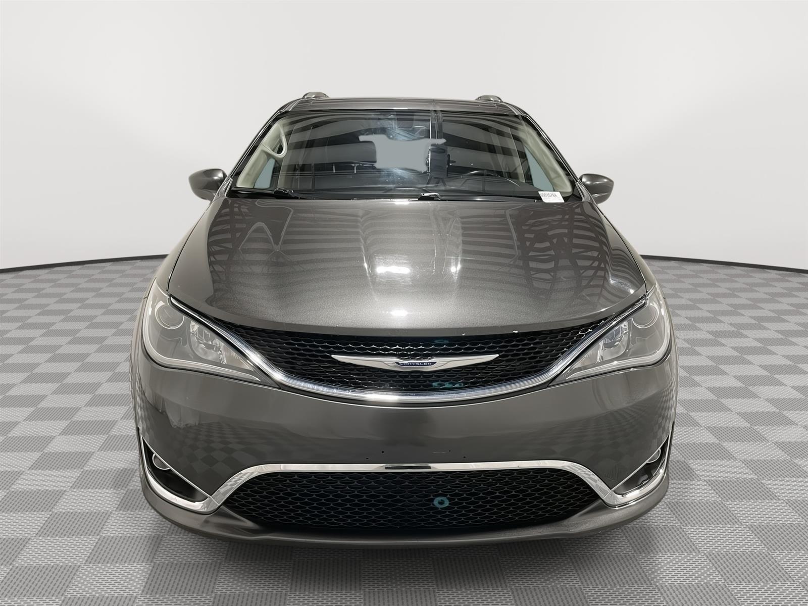 Used 2020 Chrysler Pacifica Touring L Minivans for sale in St Joseph MO