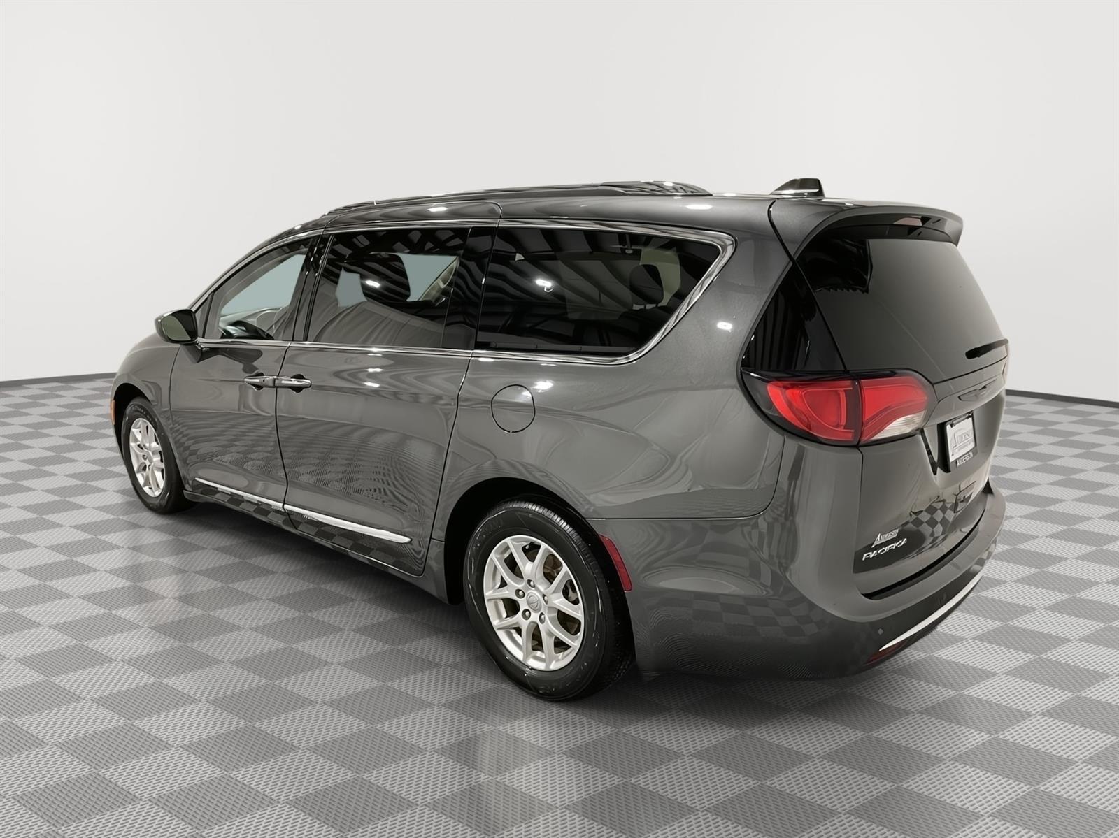 Pre-Owned 2020 Chrysler Pacifica for sale in St. Joseph MO