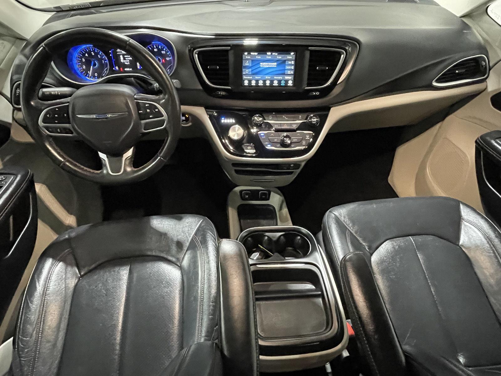 Pre-Owned 2020 Chrysler Pacifica for sale in St. Joseph MO