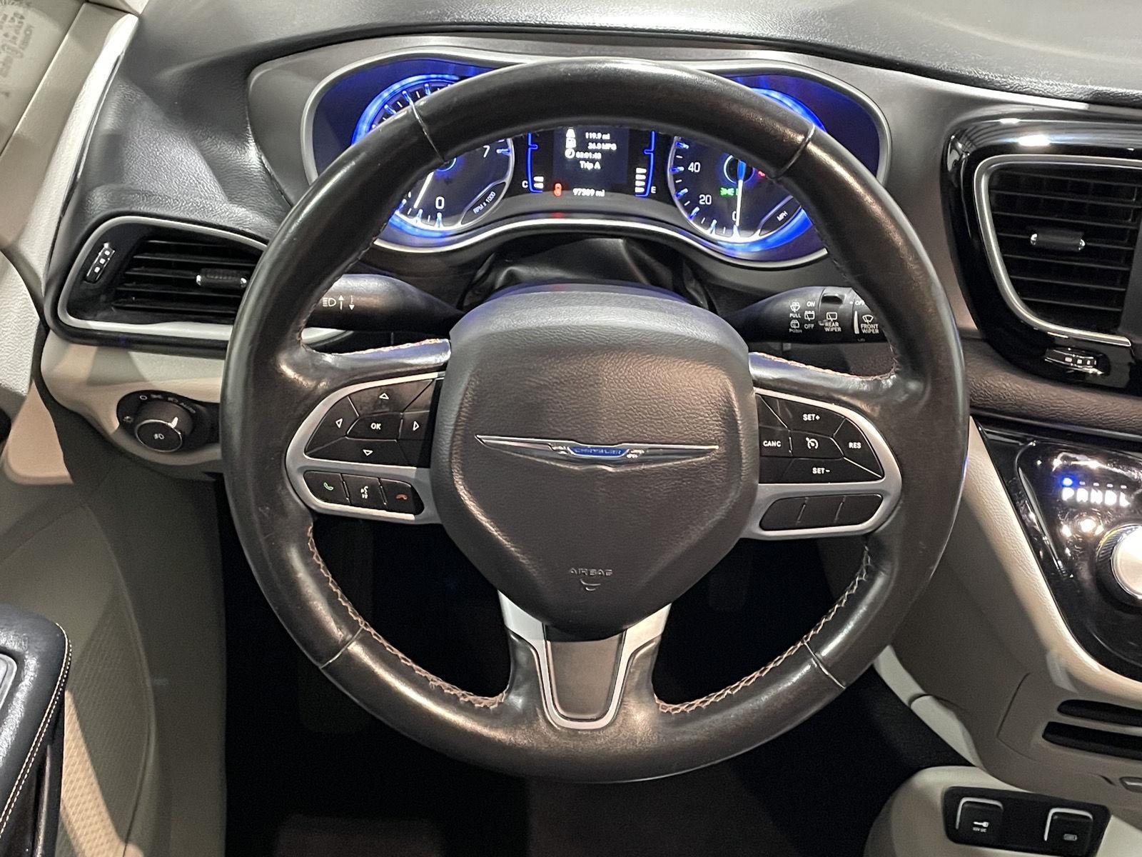 Pre-Owned 2020 Chrysler Pacifica for sale in St. Joseph MO