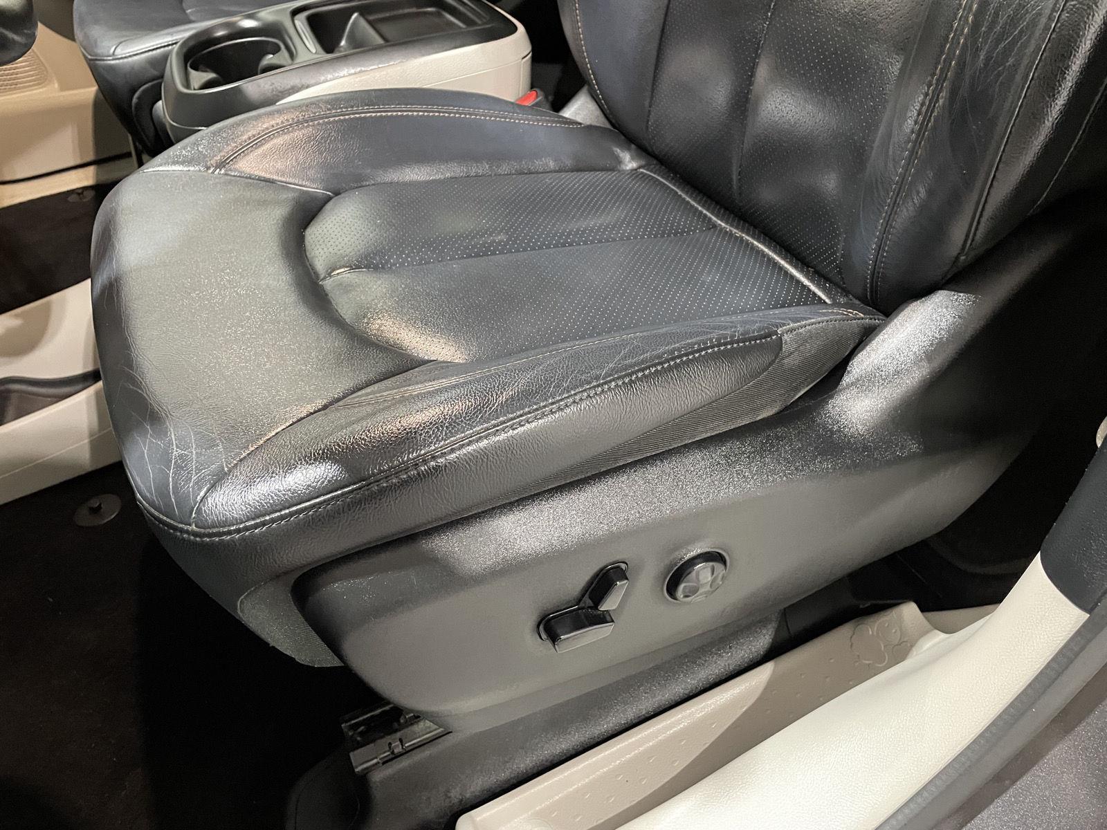 Pre-Owned 2020 Chrysler Pacifica for sale in St. Joseph MO