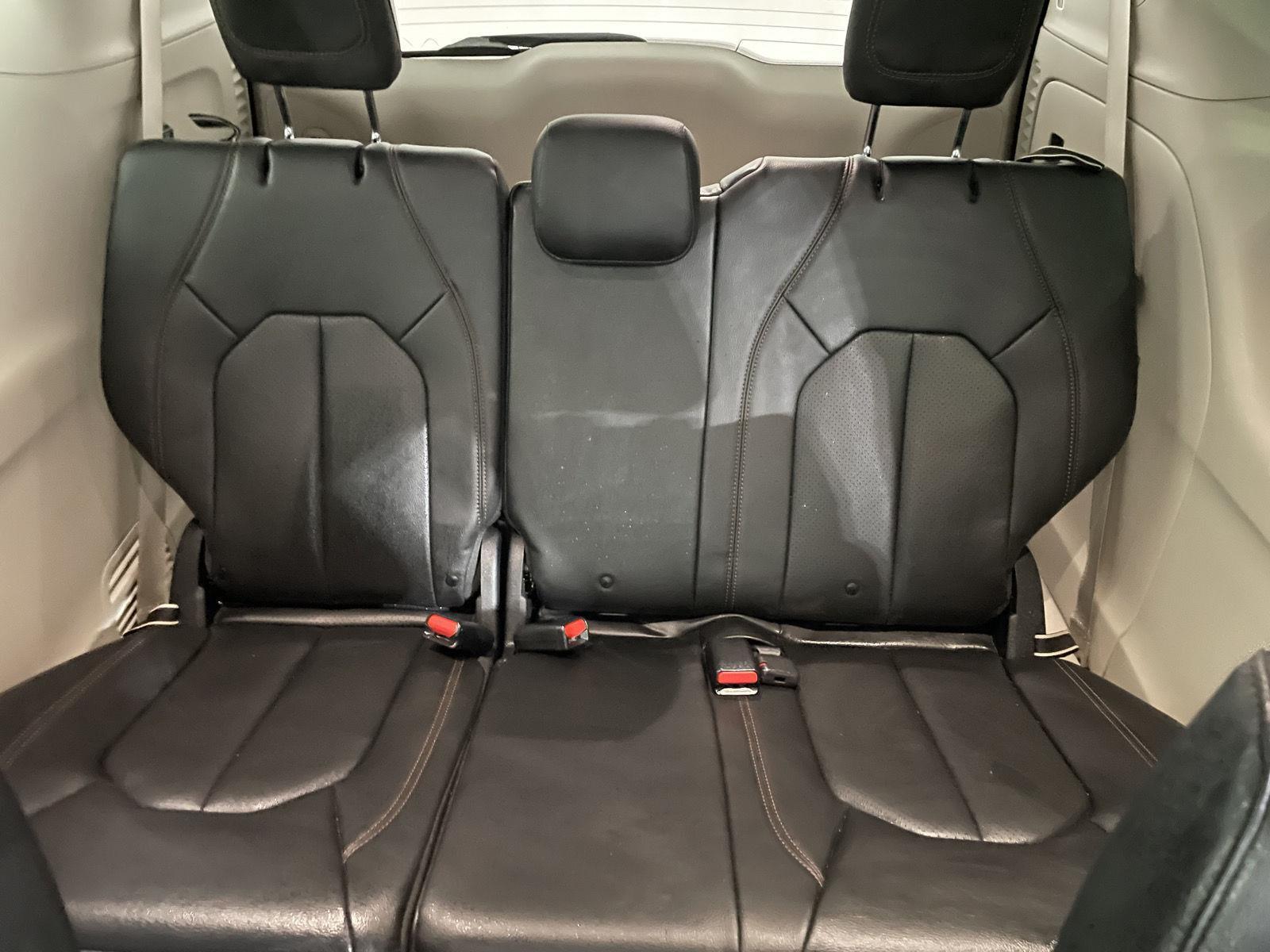 Pre-Owned 2020 Chrysler Pacifica for sale in St. Joseph MO