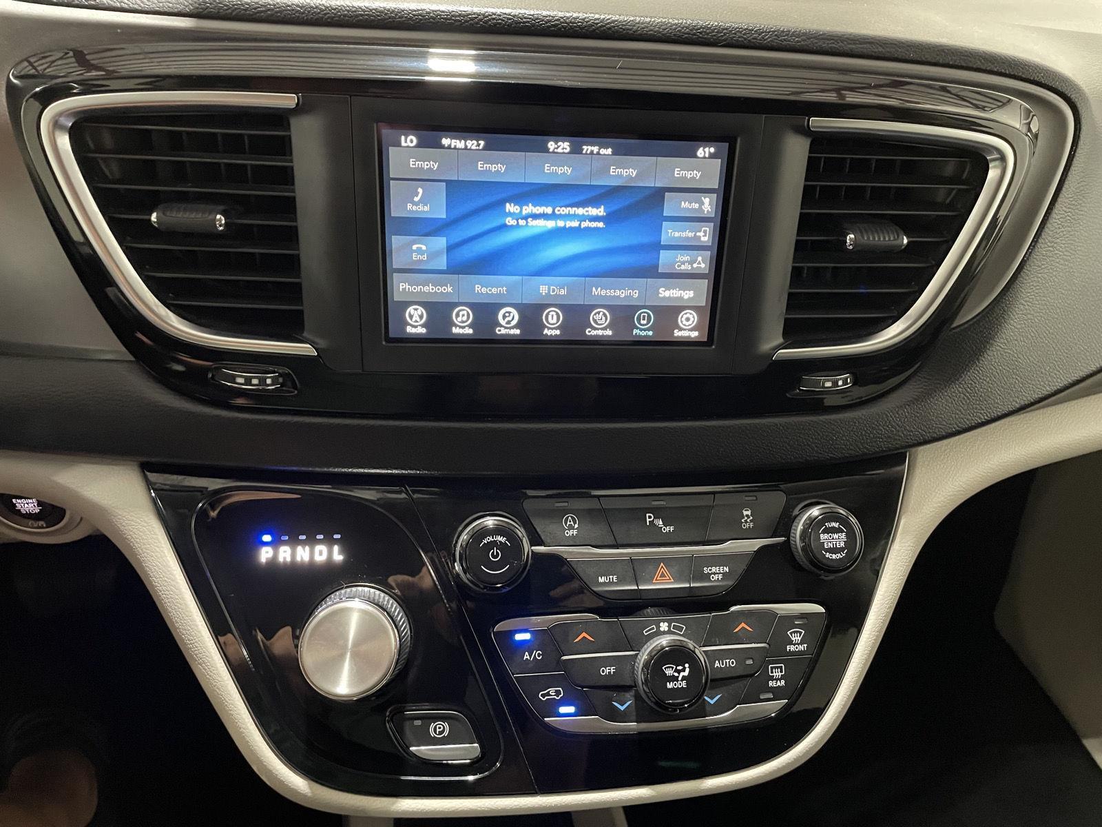 Pre-Owned 2020 Chrysler Pacifica for sale in St. Joseph MO