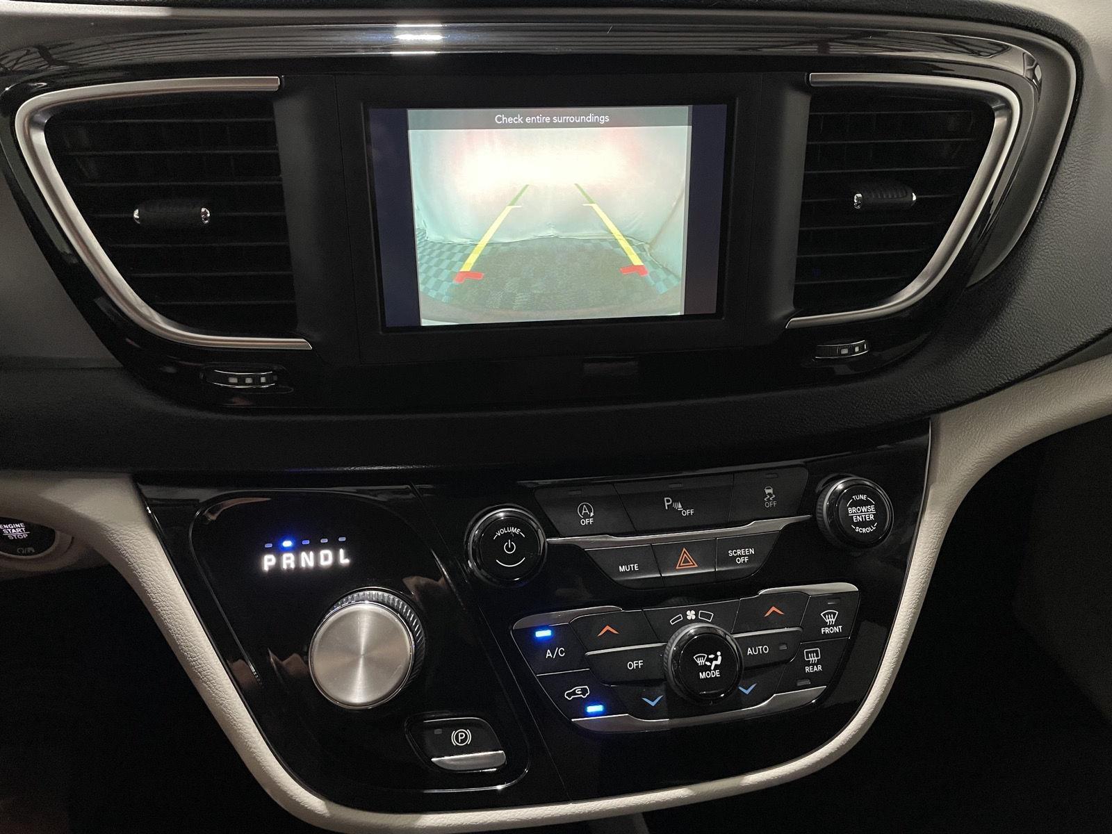 Pre-Owned 2020 Chrysler Pacifica for sale in St. Joseph MO