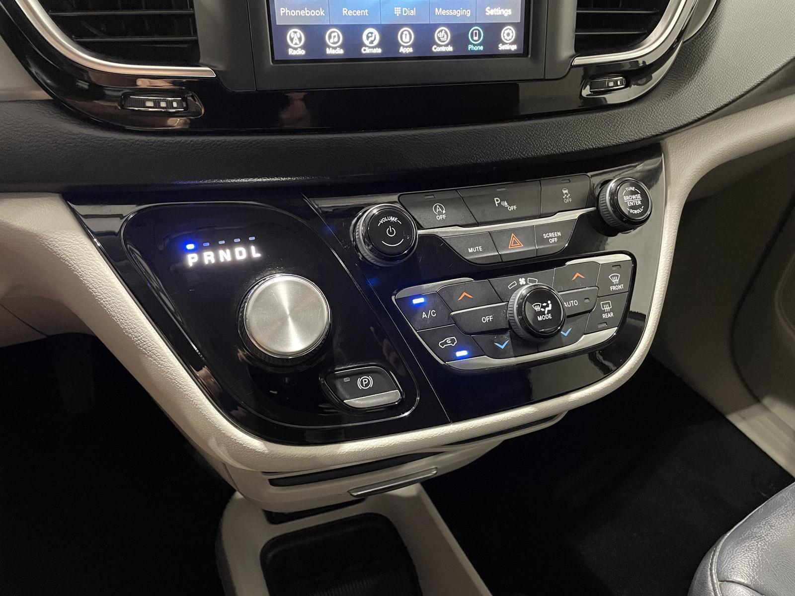 Pre-Owned 2020 Chrysler Pacifica for sale in St. Joseph MO