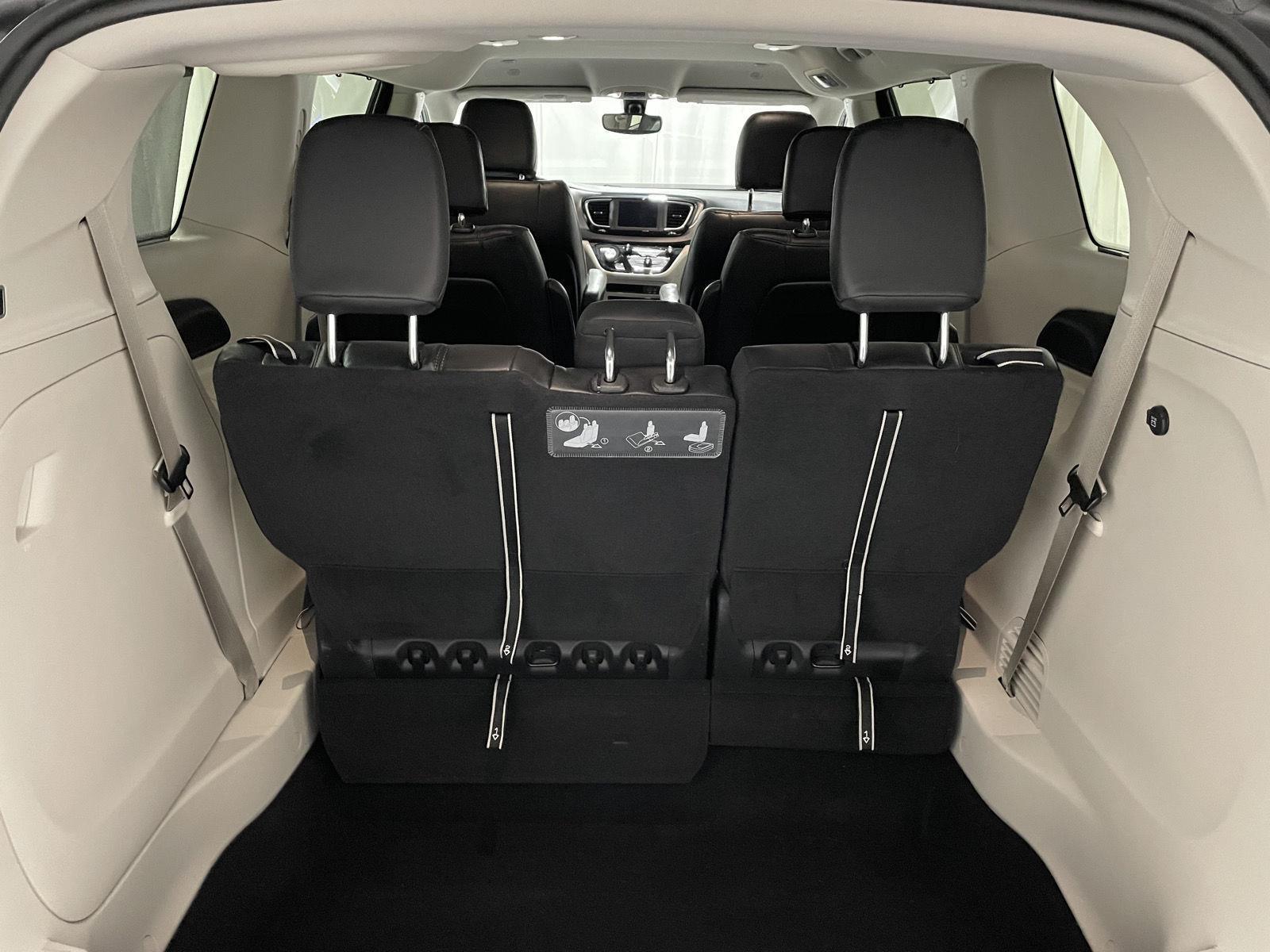 Pre-Owned 2020 Chrysler Pacifica for sale in St. Joseph MO