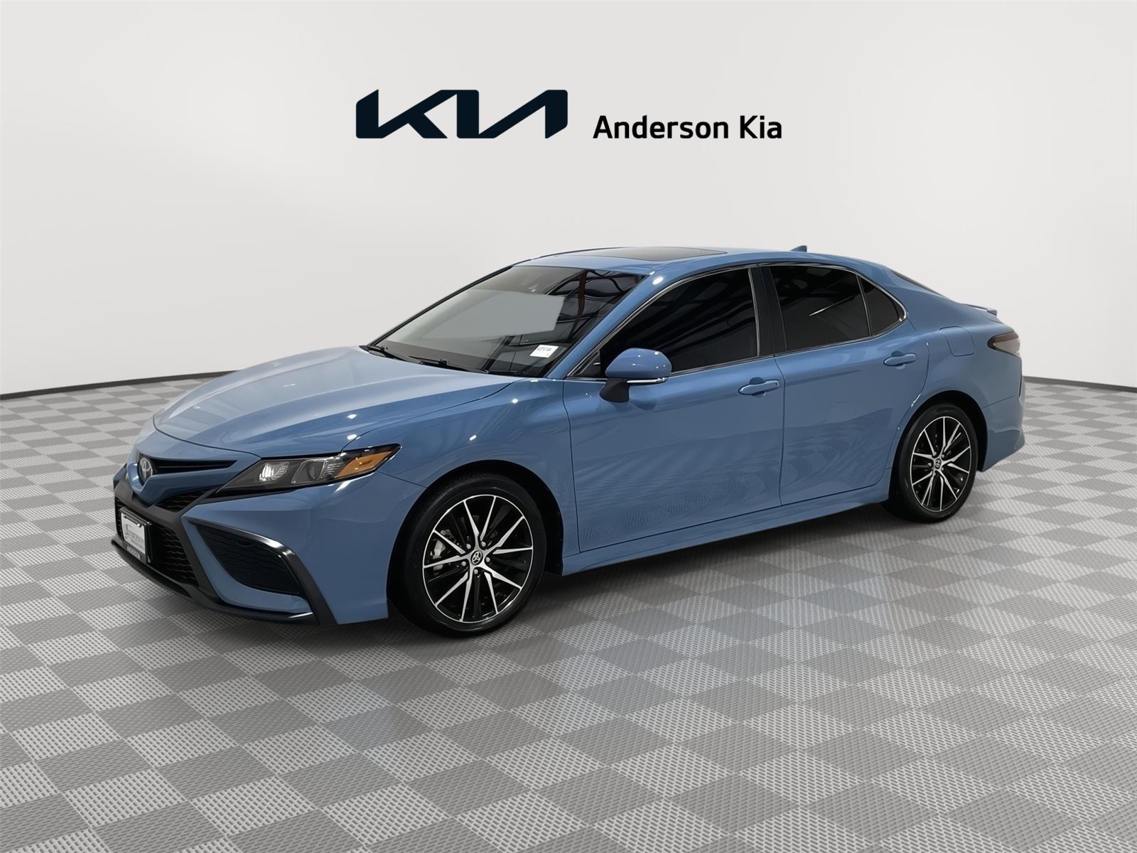 Used 2024 Toyota Camry Hybrid SE Sedan for sale in St. Joseph MO
