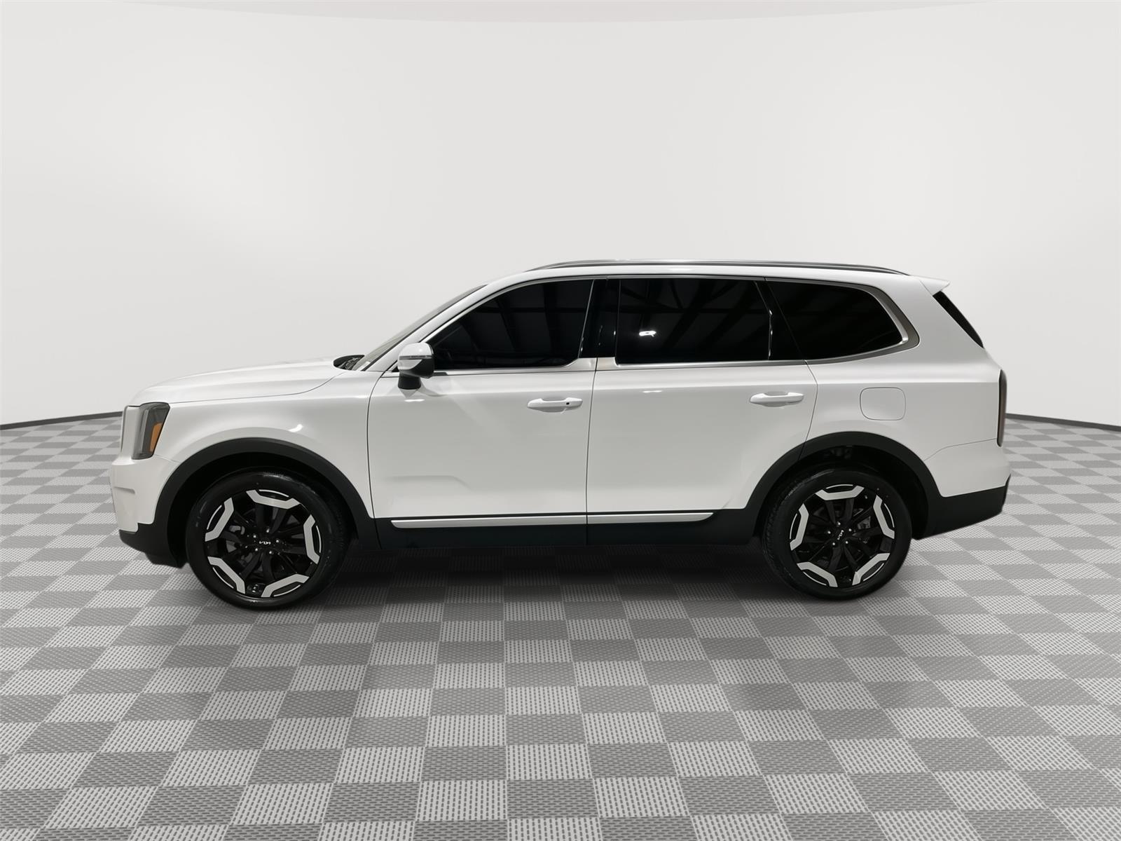Used 2024 Kia Telluride EX SUV for sale in St Joseph MO