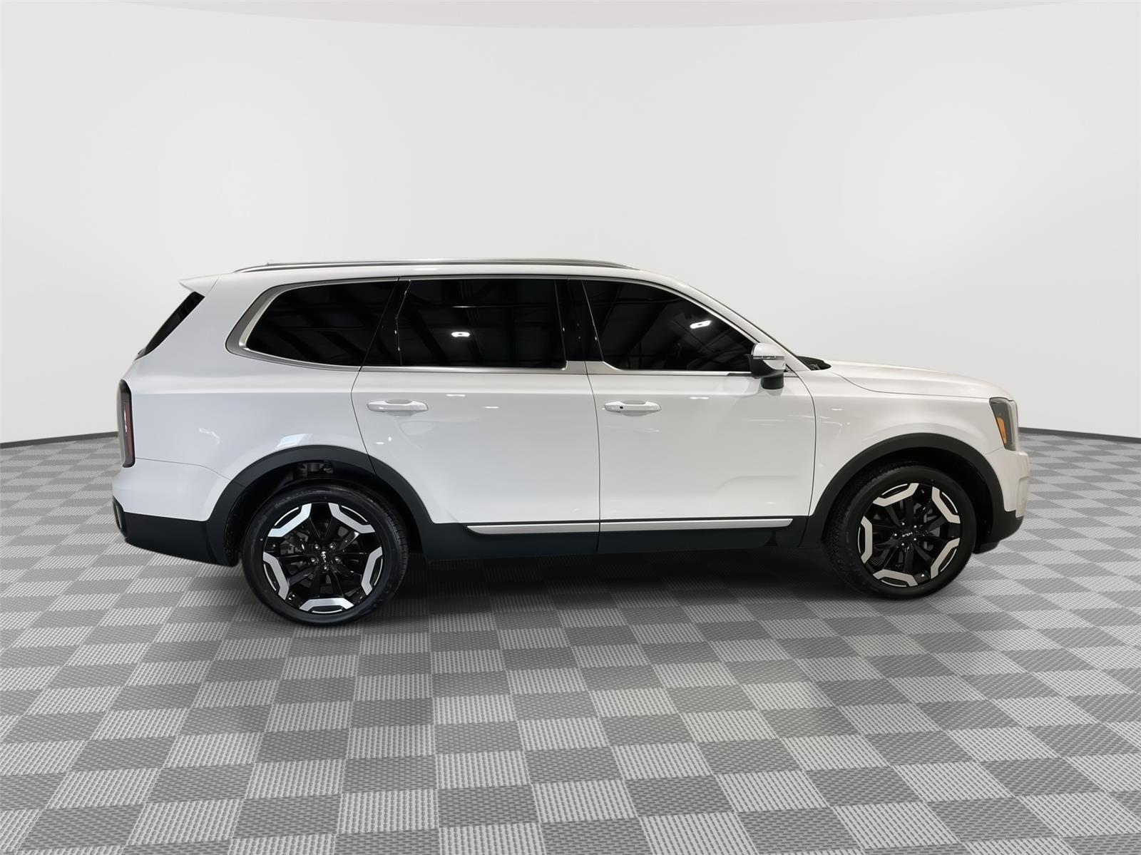 Pre-Owned 2024 Kia Telluride for sale in St. Joseph MO
