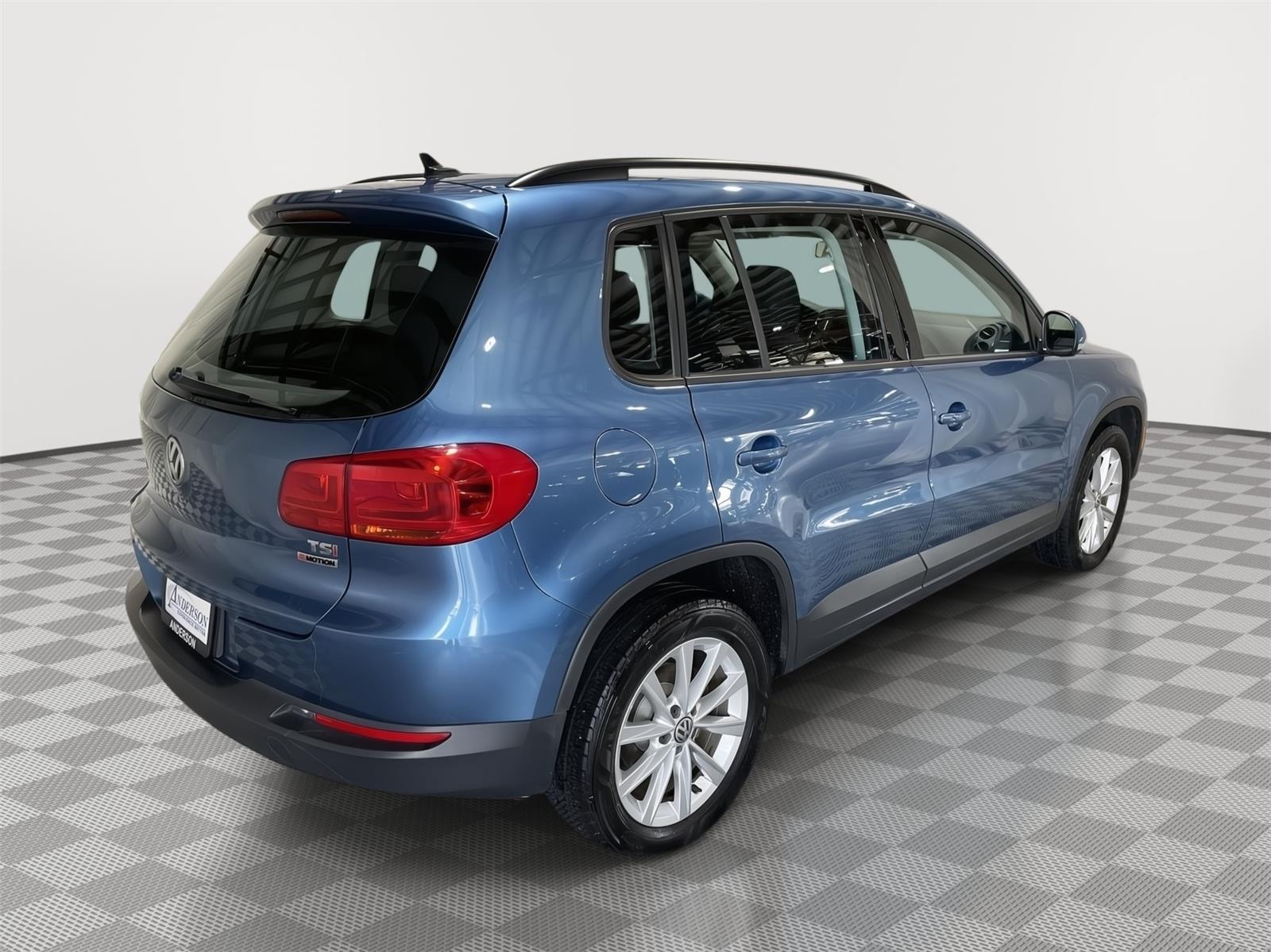 Pre-Owned 2017 Volkswagen Tiguan Limited for sale in St. Joseph MO