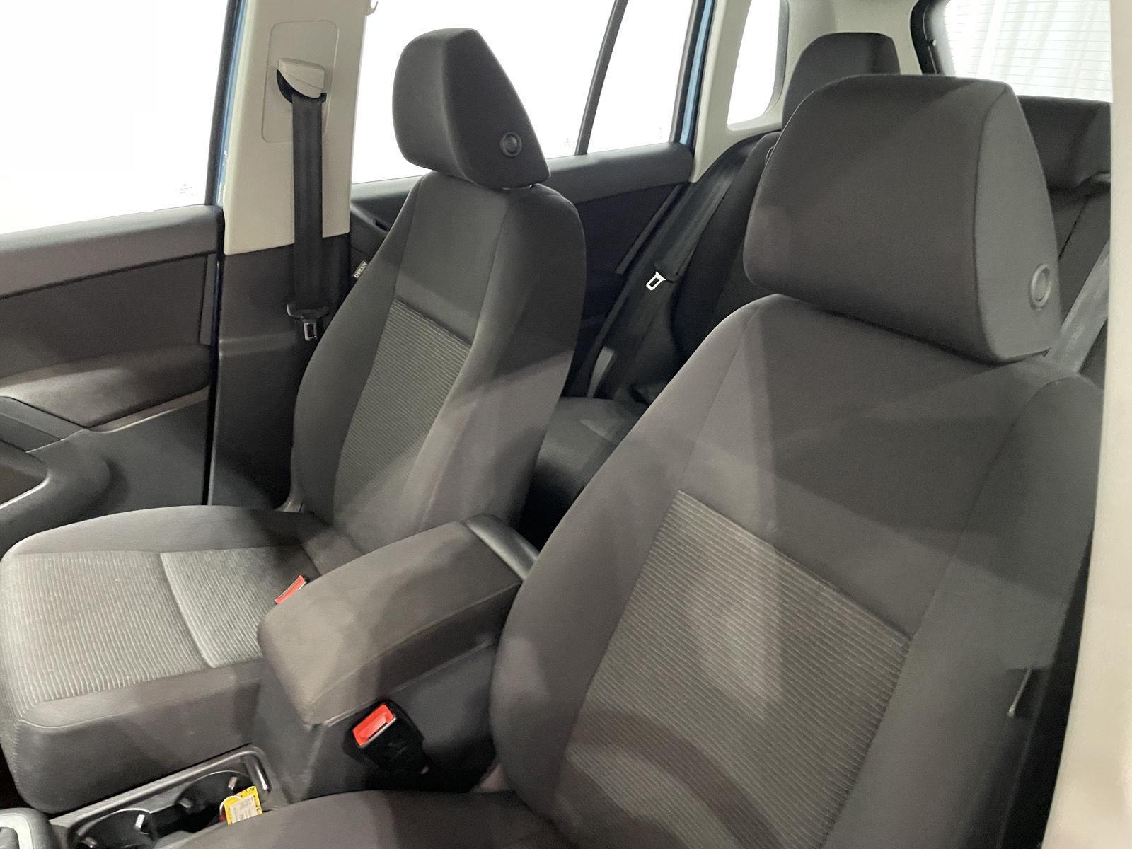 Pre-Owned 2017 Volkswagen Tiguan Limited for sale in St. Joseph MO