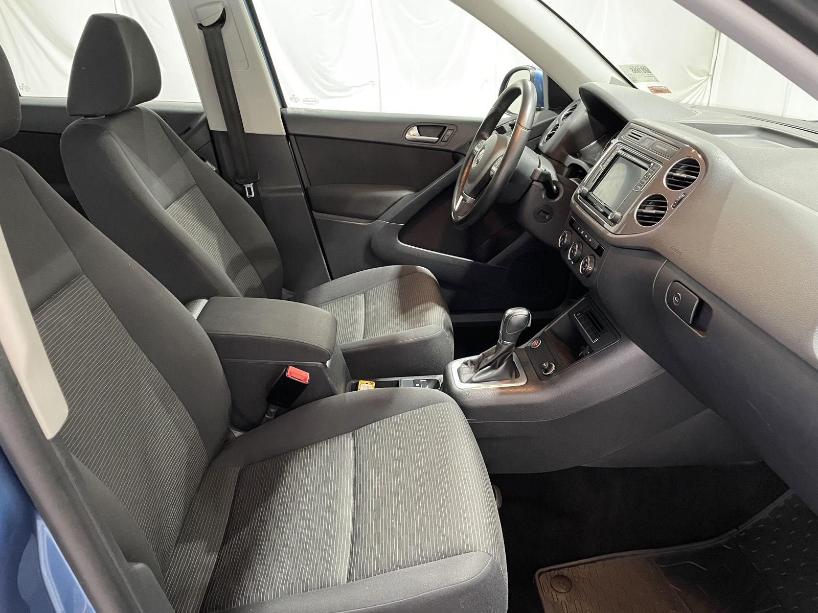Pre-Owned 2017 Volkswagen Tiguan Limited for sale in St. Joseph MO