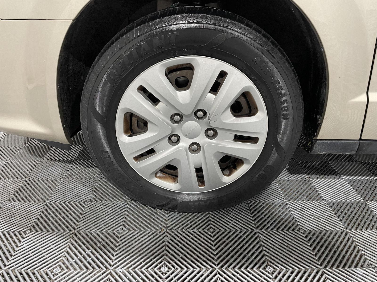 Pre-Owned 2015 Dodge Grand Caravan for sale in St. Joseph MO
