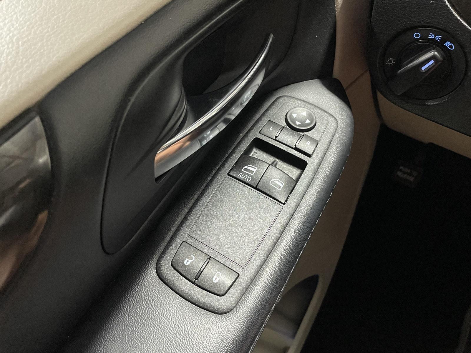 Pre-Owned 2015 Dodge Grand Caravan for sale in St. Joseph MO