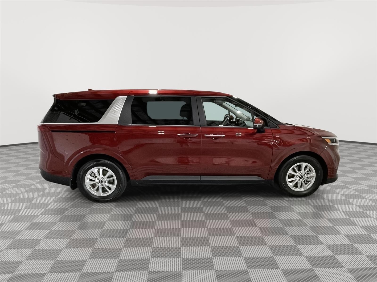 Pre-Owned 2024 Kia Carnival for sale in St. Joseph MO