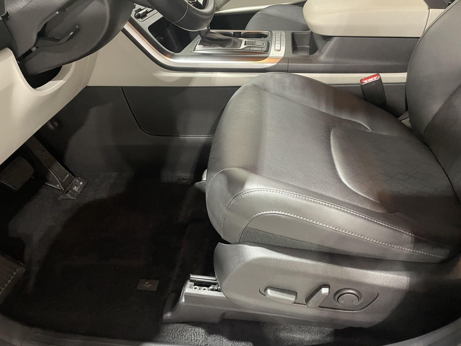 Pre-Owned 2024 Kia Carnival for sale in St. Joseph MO