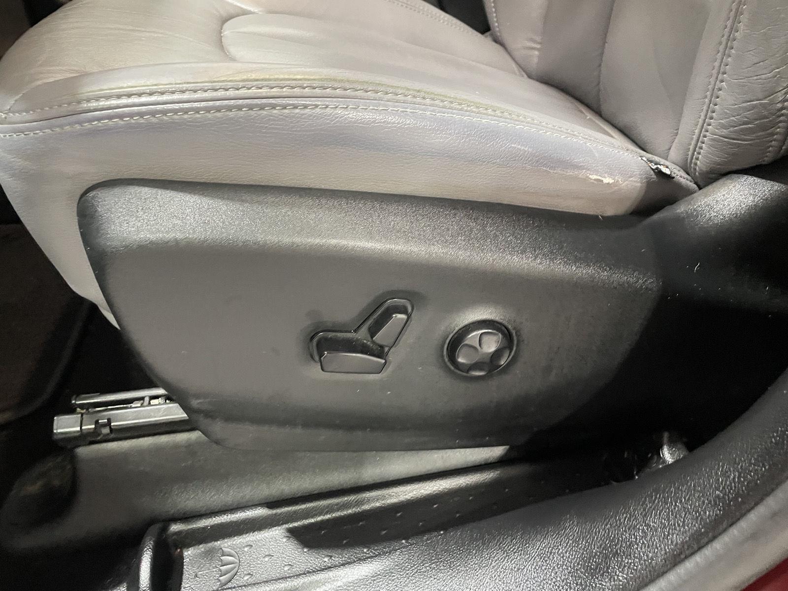 Pre-Owned 2019 Chrysler Pacifica for sale in St. Joseph MO