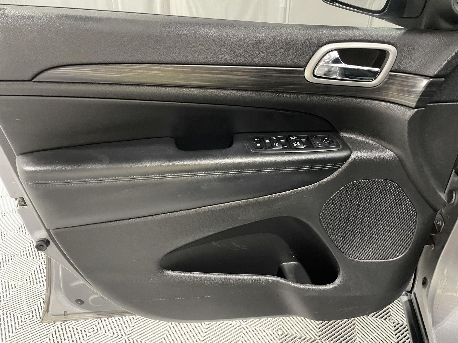 Pre-Owned 2019 Jeep Grand Cherokee for sale in St. Joseph MO