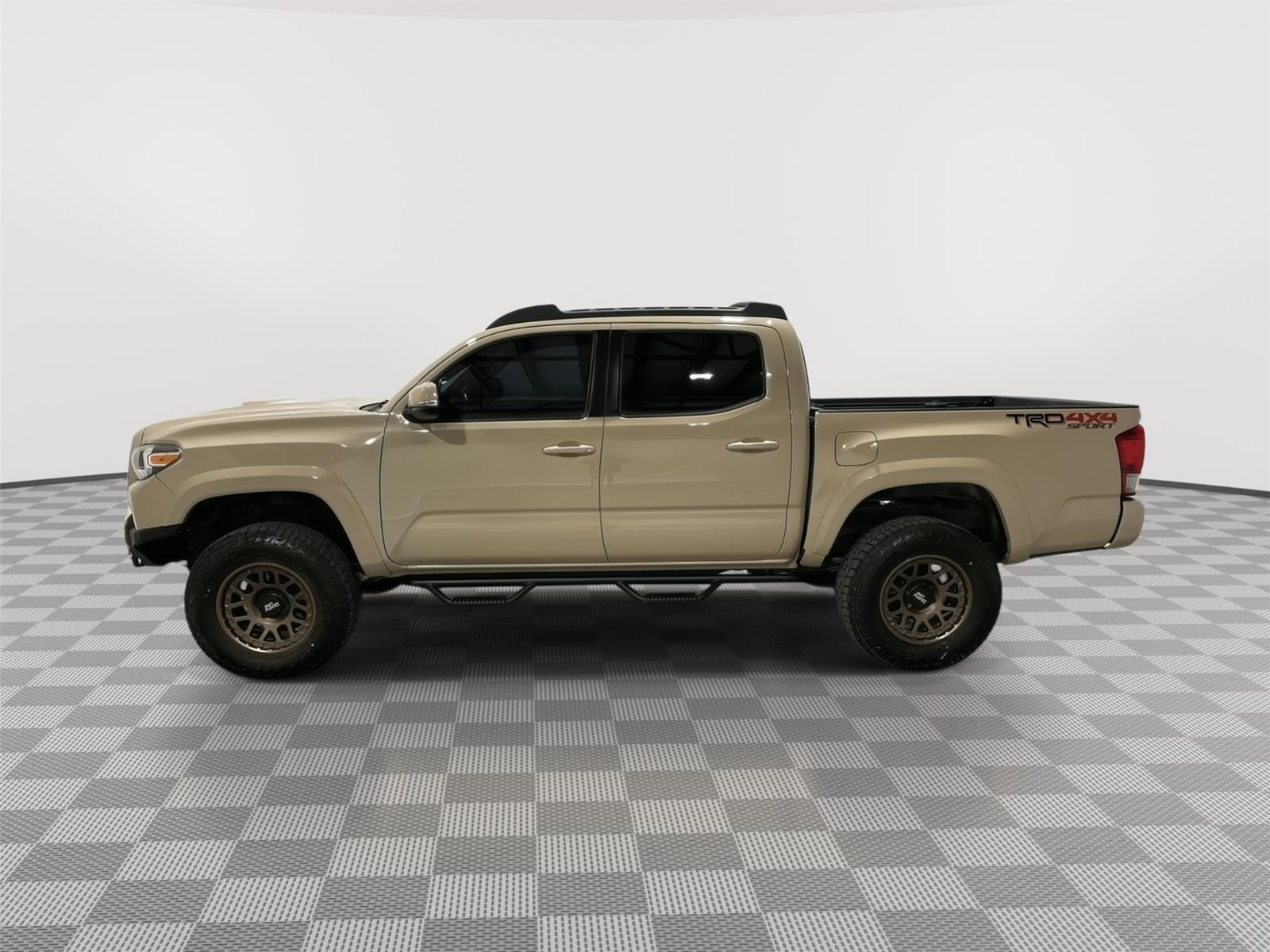 Pre-Owned 2017 toyota Tacoma for sale in St. Joseph MO