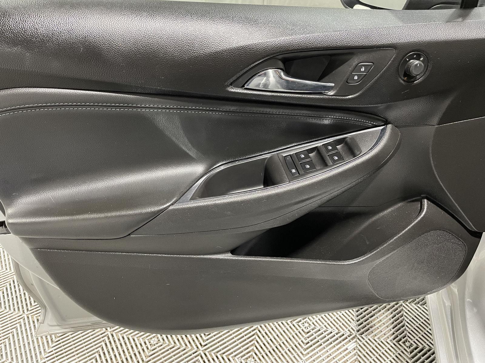 Used 2017 Chevrolet Cruze for sale in St. Joseph MO