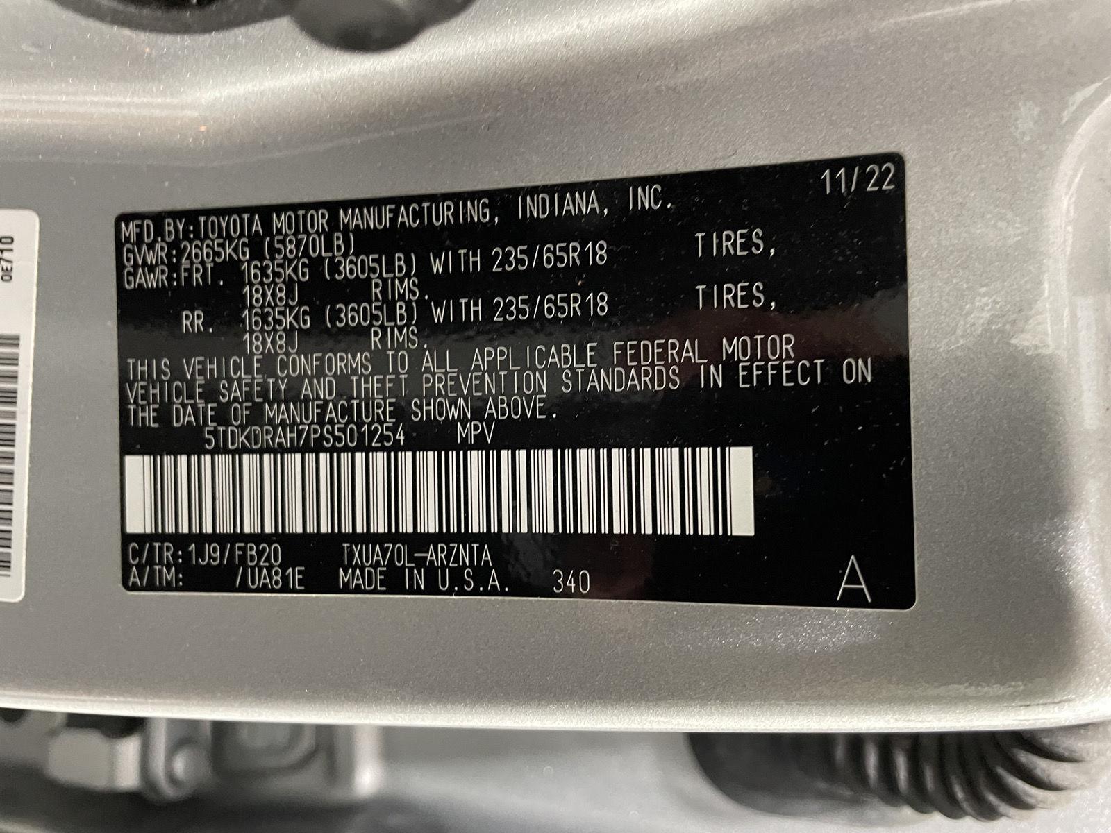 Used 2023 Toyota Highlander for sale in St. Joseph MO